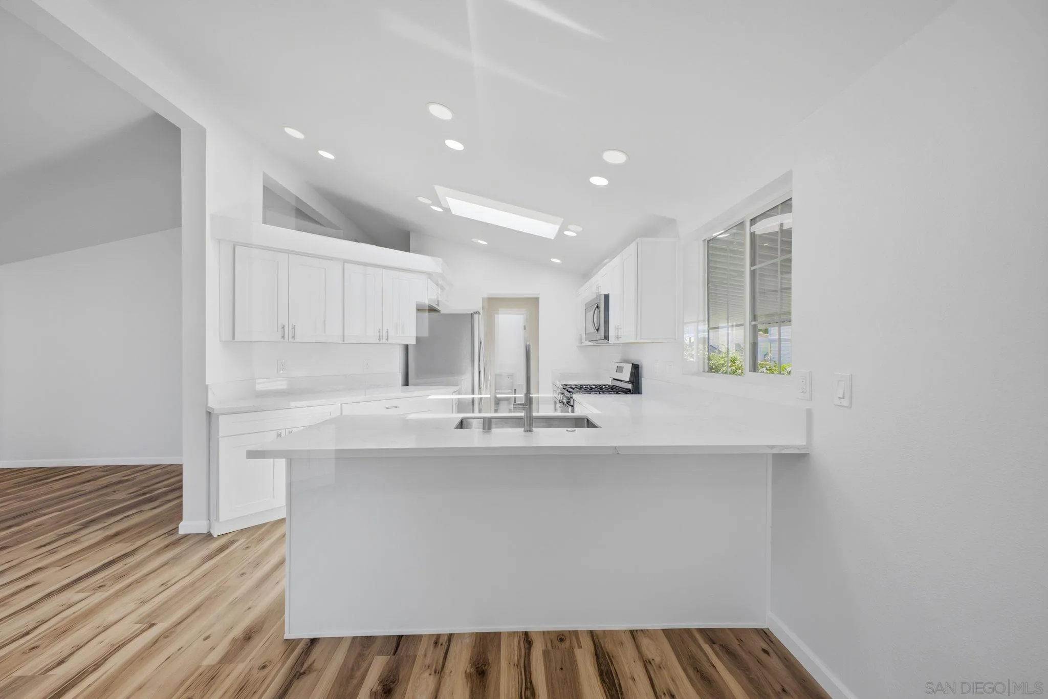 2550 E Valley Pkwy Unit 77