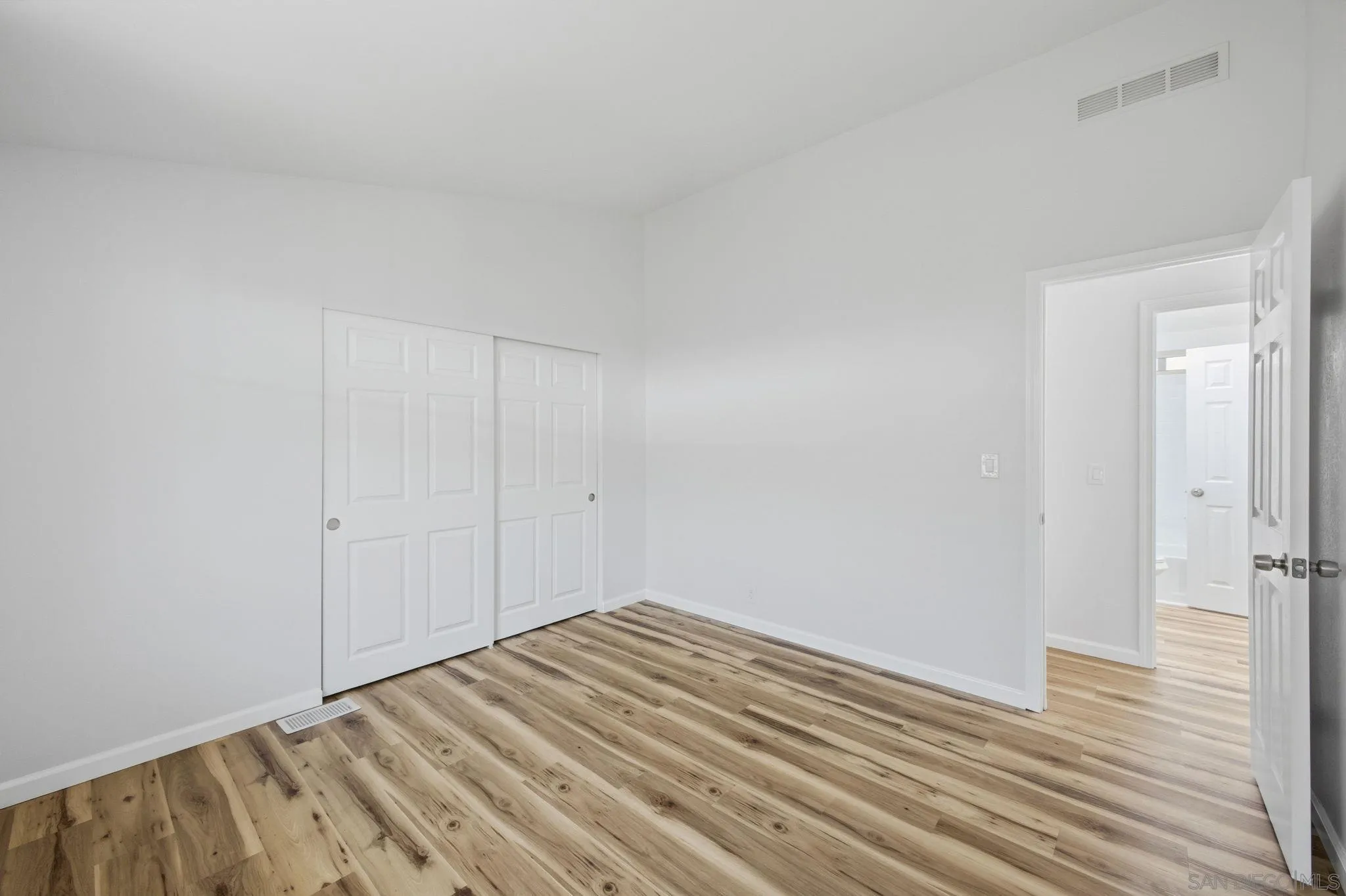 2550 E Valley Pkwy Unit 77