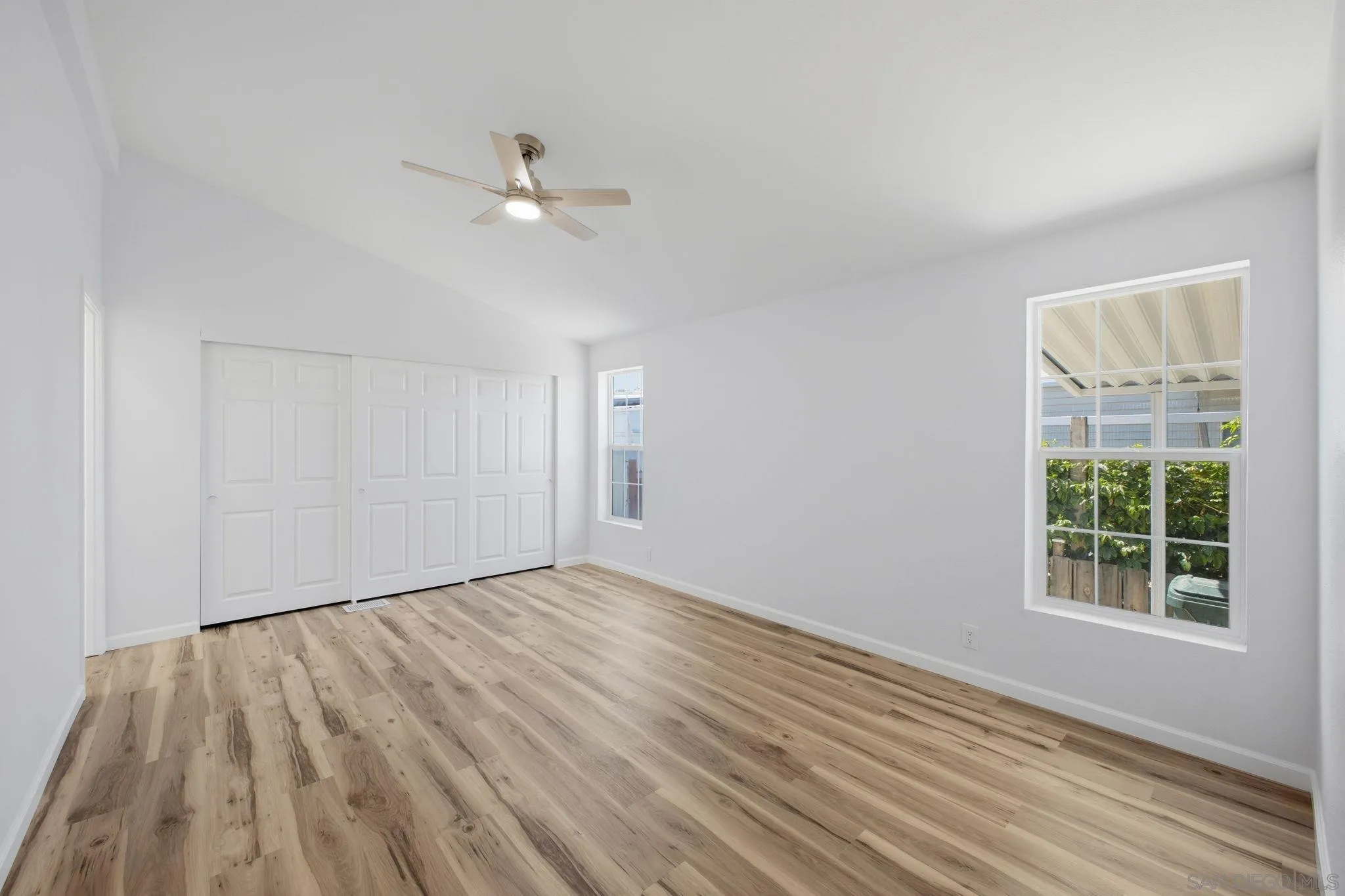 2550 E Valley Pkwy Unit 77
