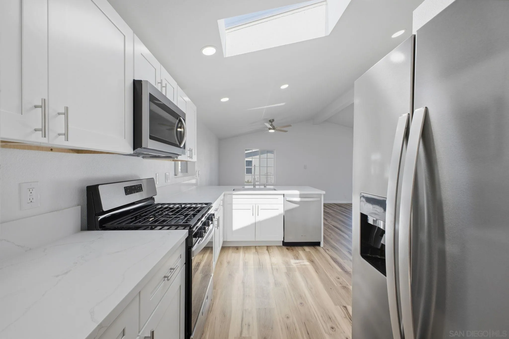 2550 E Valley Pkwy Unit 77