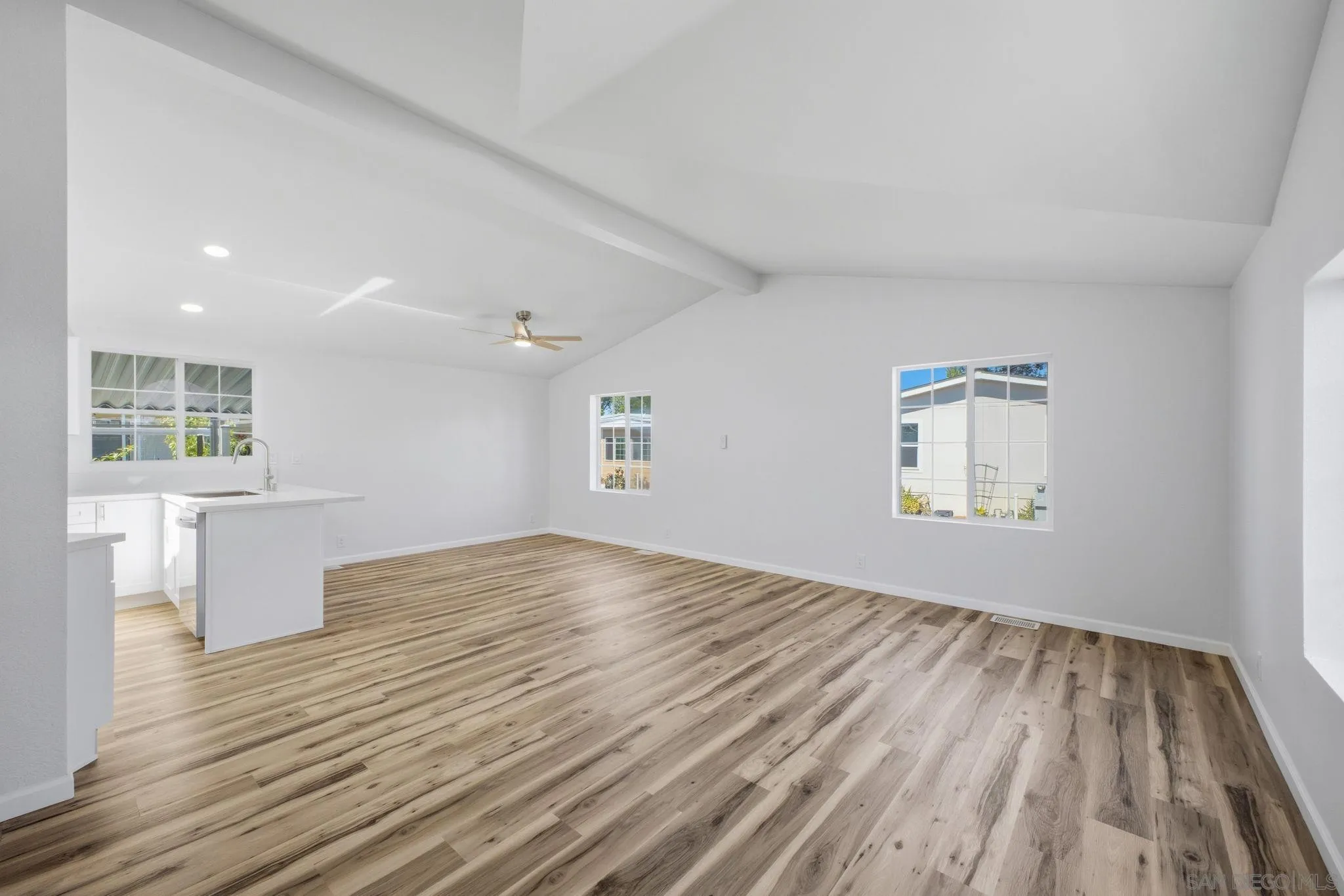 2550 E Valley Pkwy Unit 77