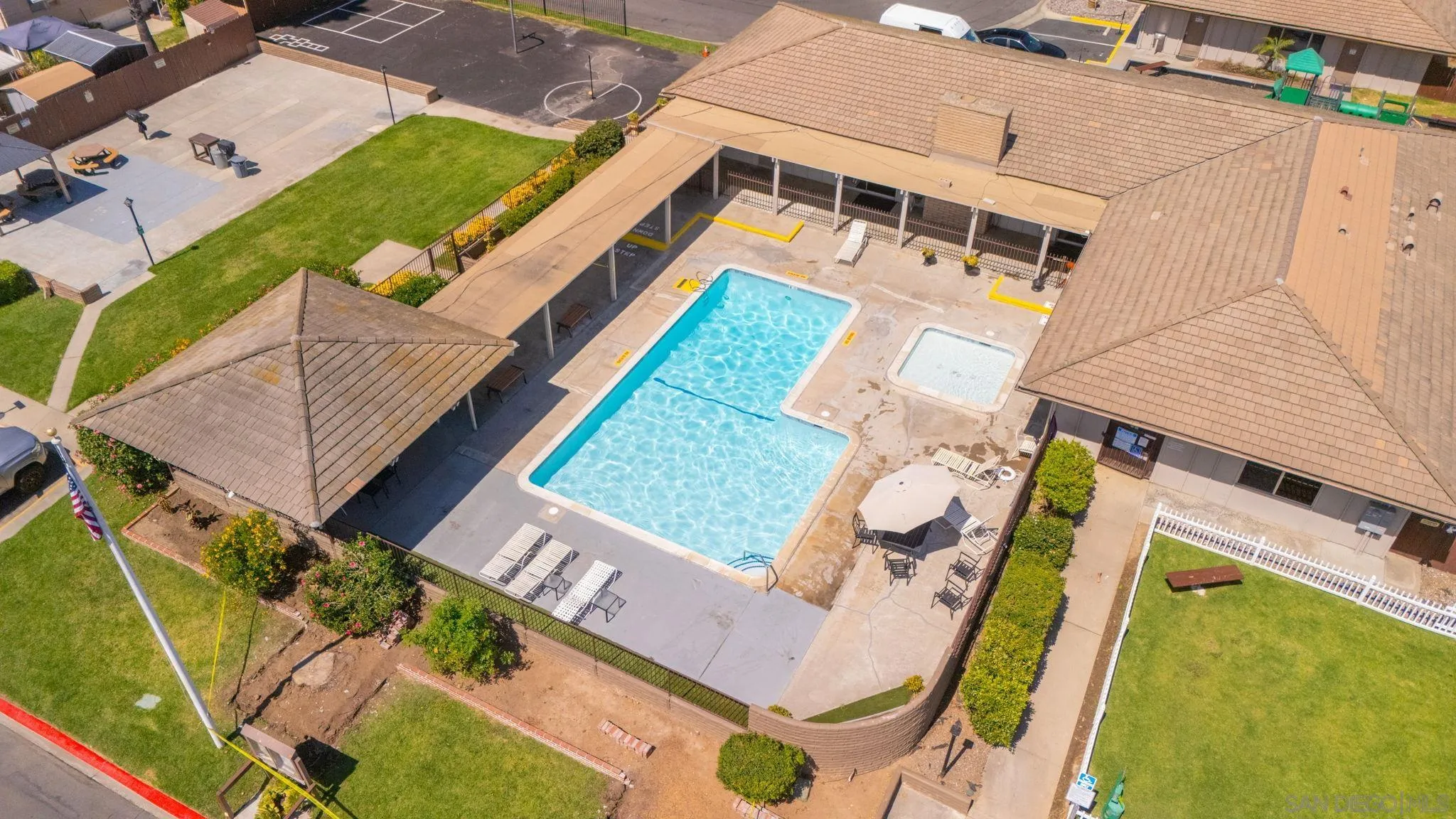 2550 E Valley Pkwy Unit 77