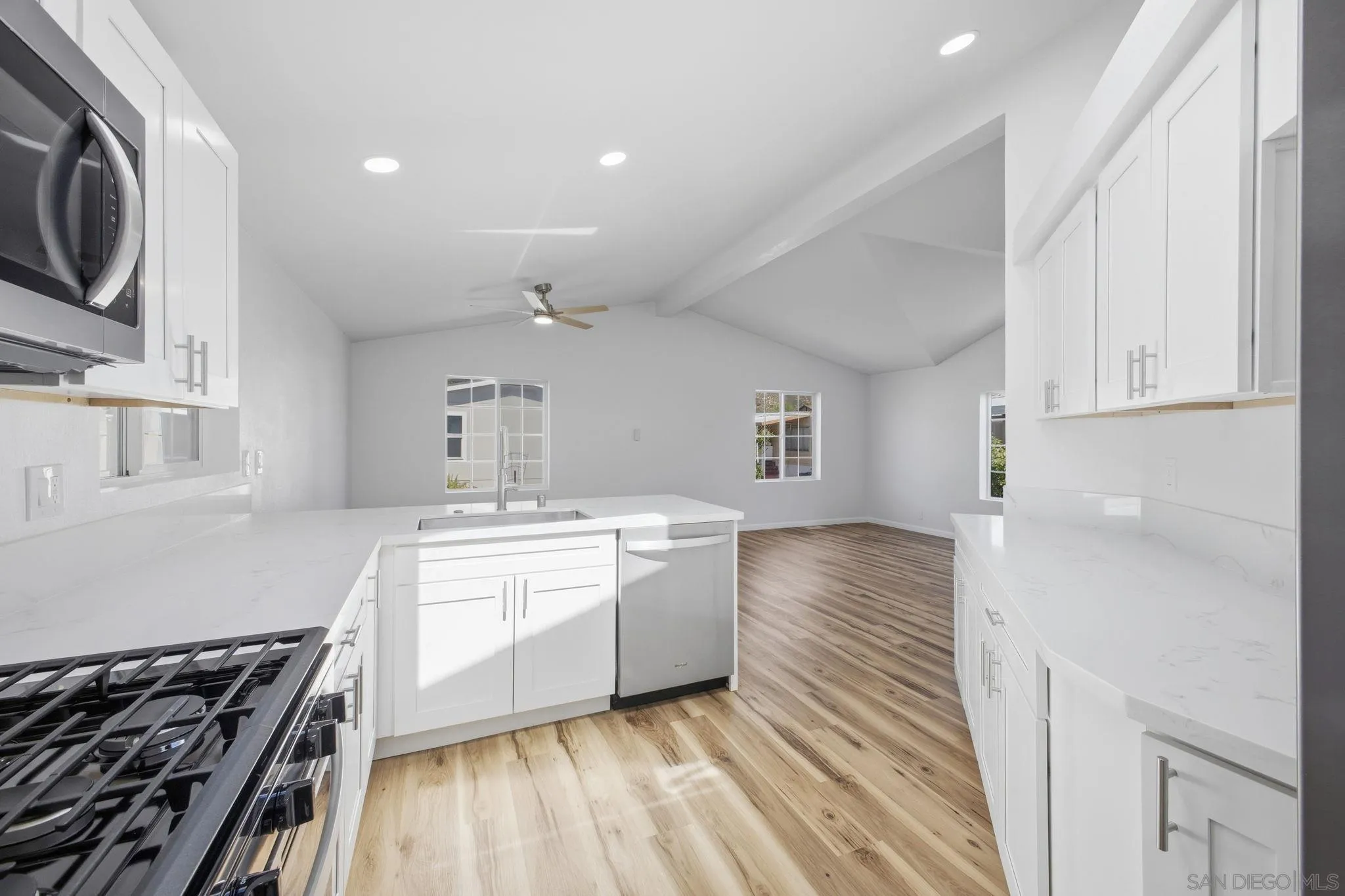 2550 E Valley Pkwy Unit 77