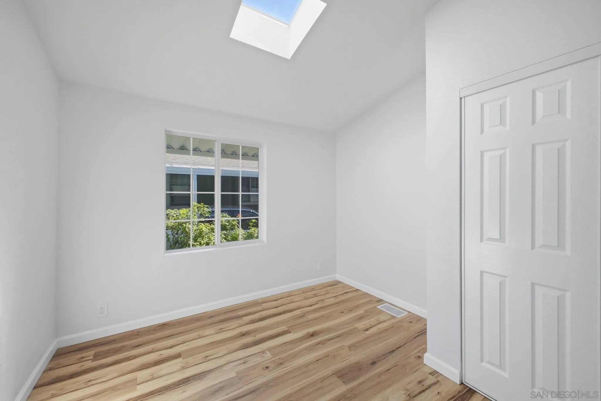 2550 E Valley Pkwy Unit 77