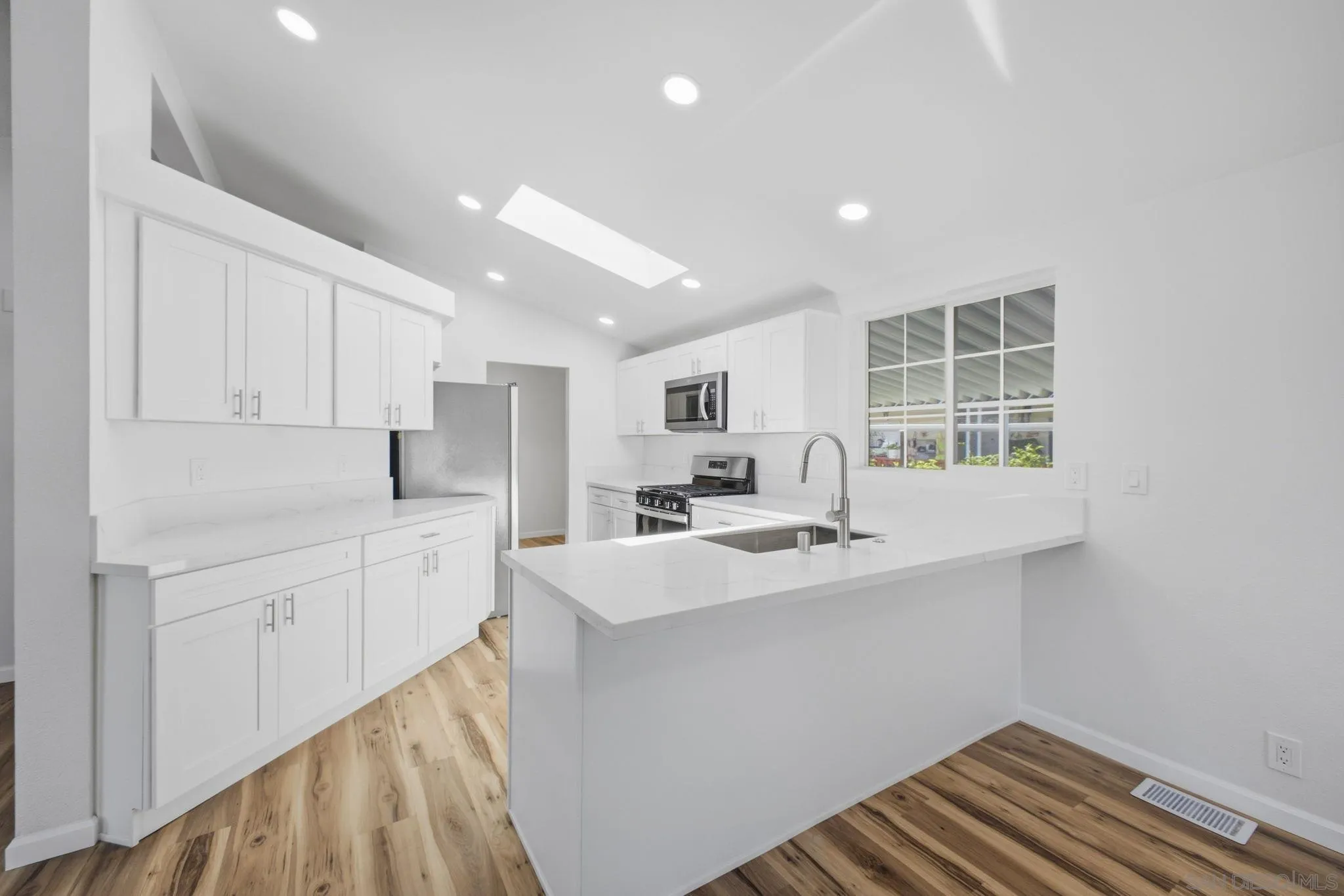 2550 E Valley Pkwy Unit 77