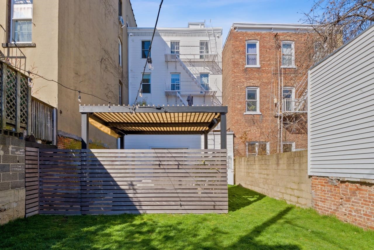379 2ND ST Unit: 3