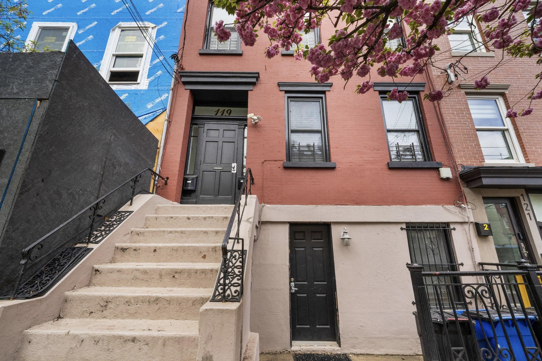 119 COLES ST