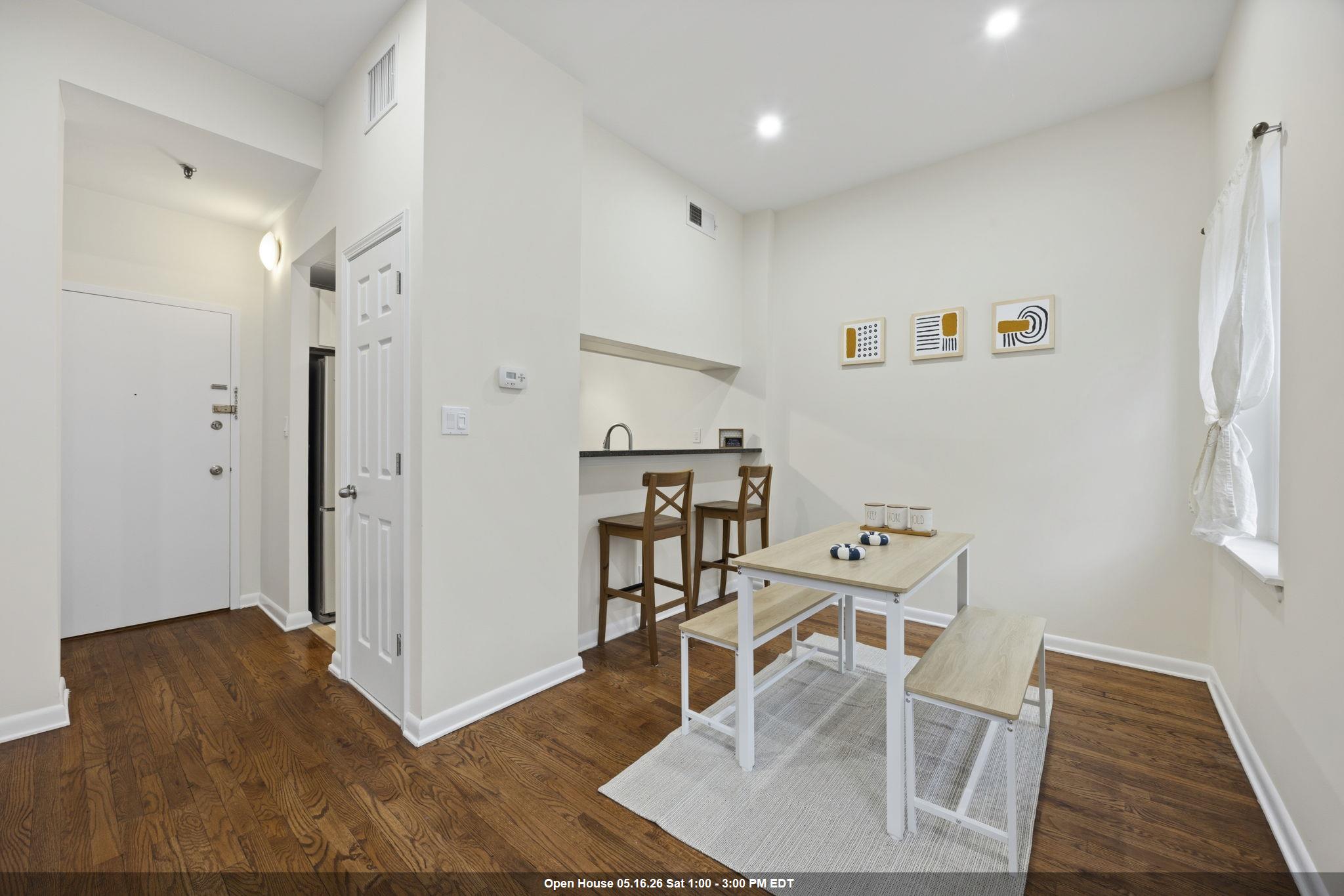 227 CHRISTOPHER COLUMBUS DR Unit: 305B