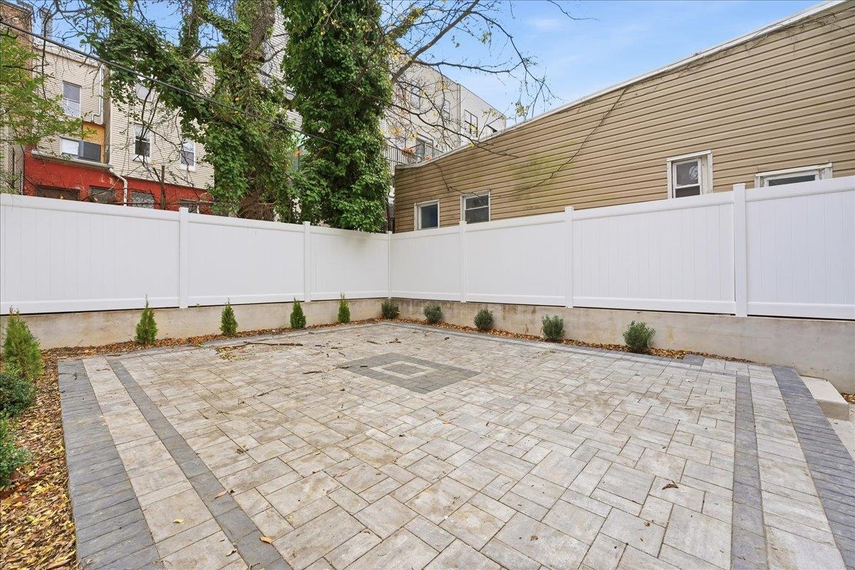 134 NEW YORK AVE Unit: #201