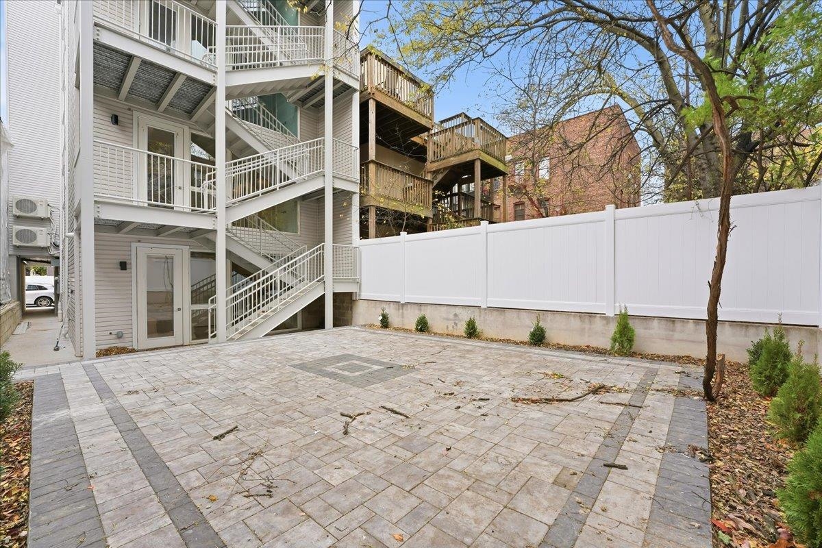 134 NEW YORK AVE Unit: #201