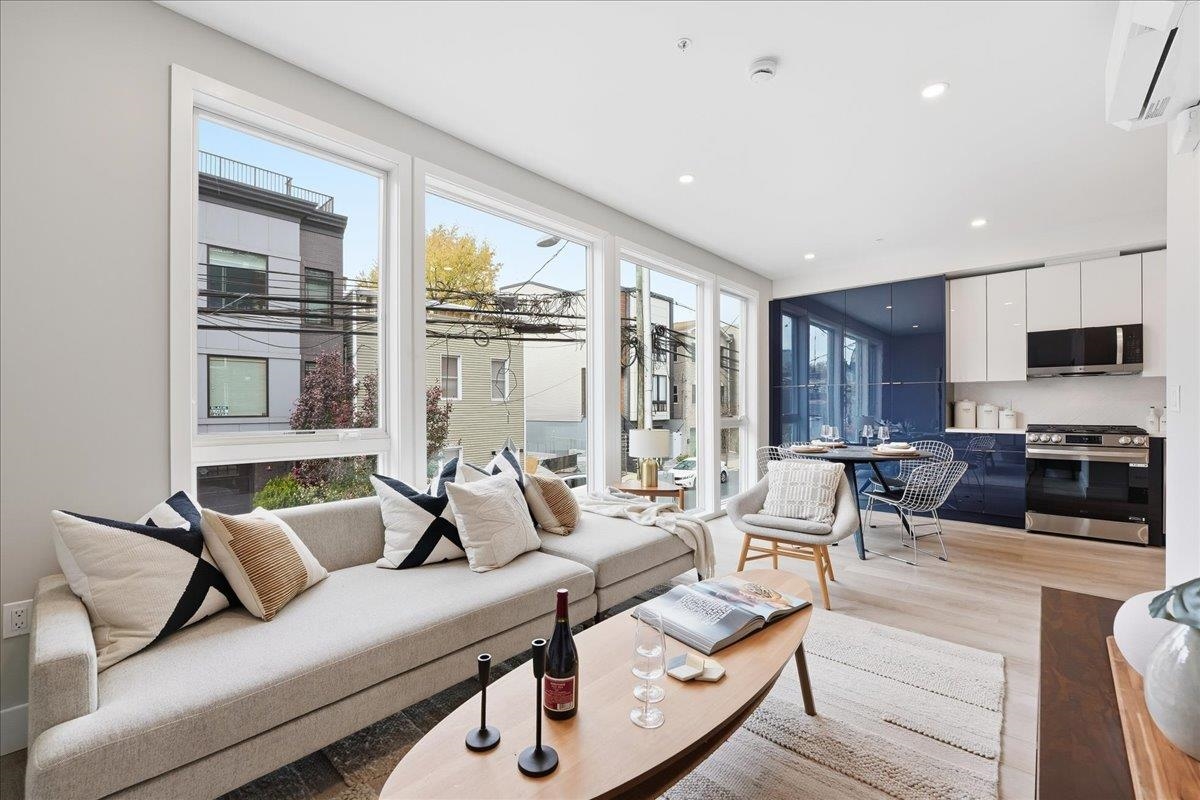 134 NEW YORK AVE Unit: #201