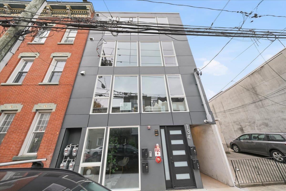 134 NEW YORK AVE Unit: #201