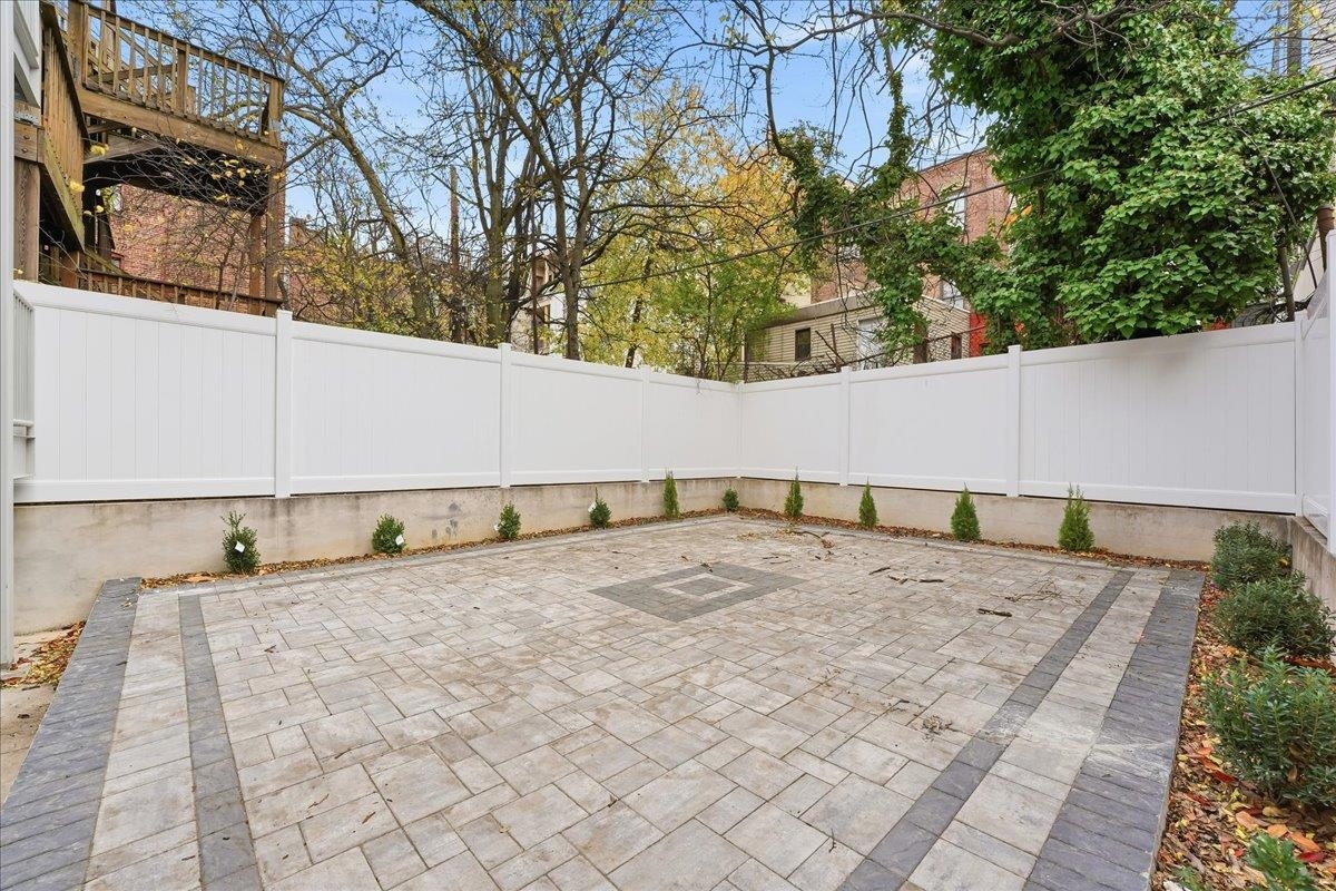 134 NEW YORK AVE Unit: #201