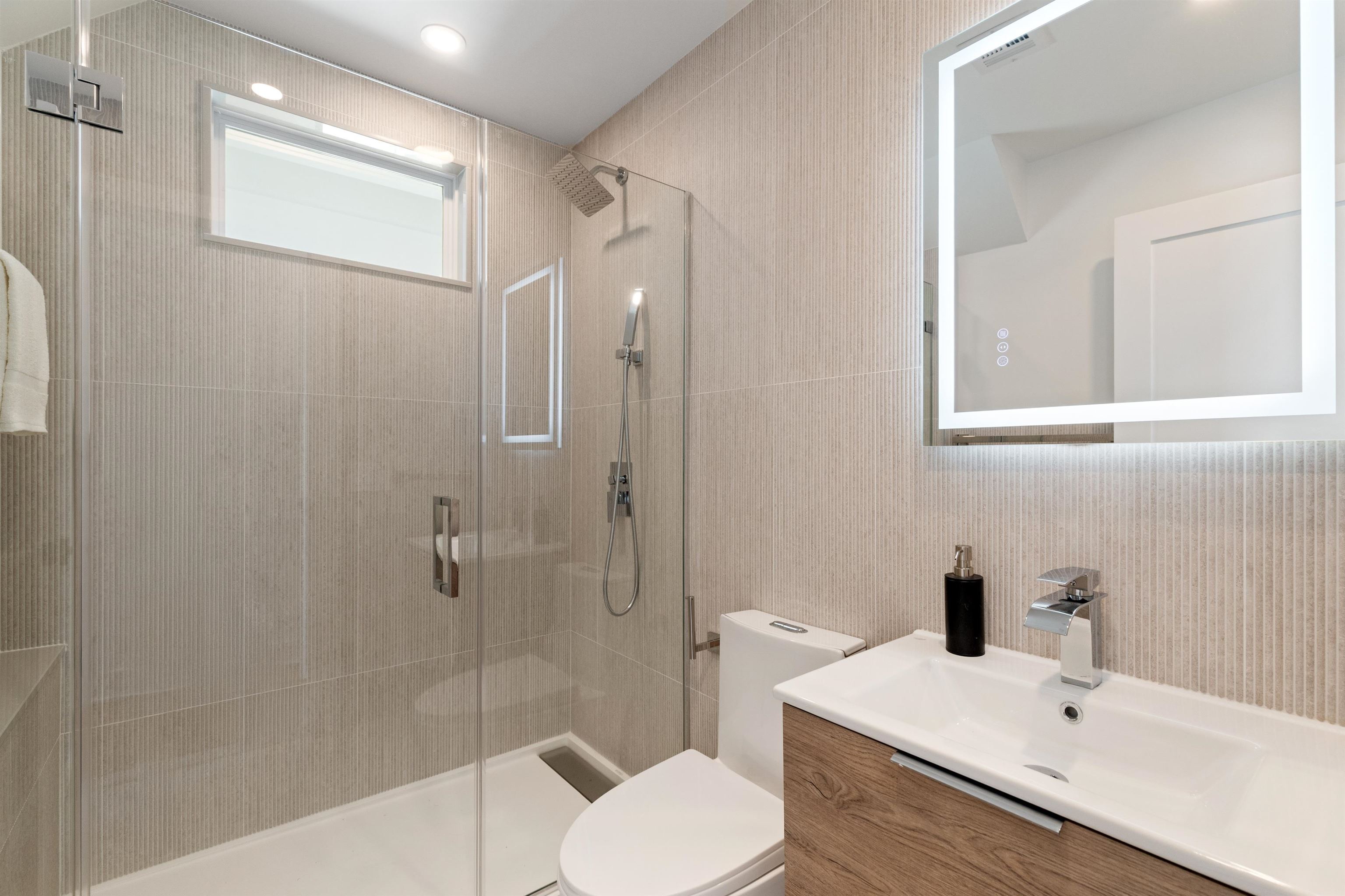 80 HACKENSACK PLANK RD Unit: #2