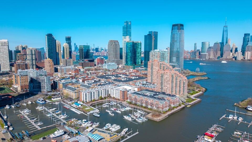 149 ESSEX ST Unit: 2H