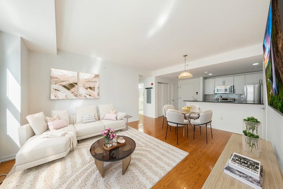 149 ESSEX ST Unit: 2H