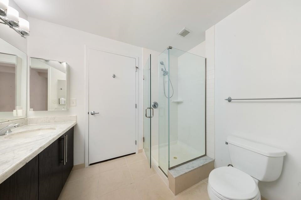 149 ESSEX ST Unit: 2H
