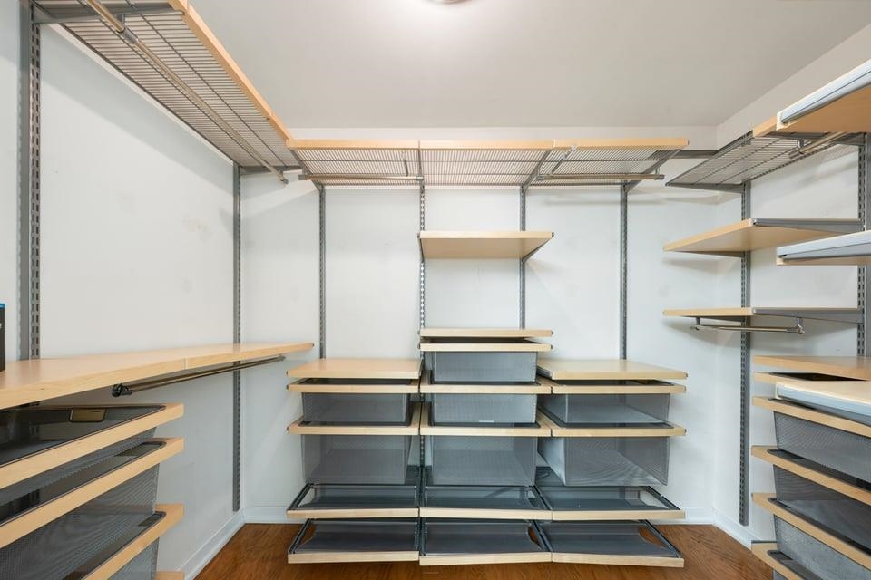 149 ESSEX ST Unit: 2H