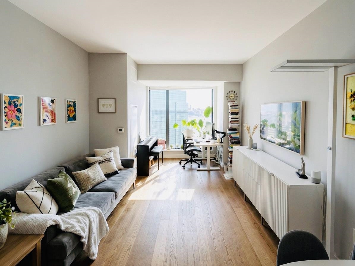 99 HUDSON ST Unit: 2800