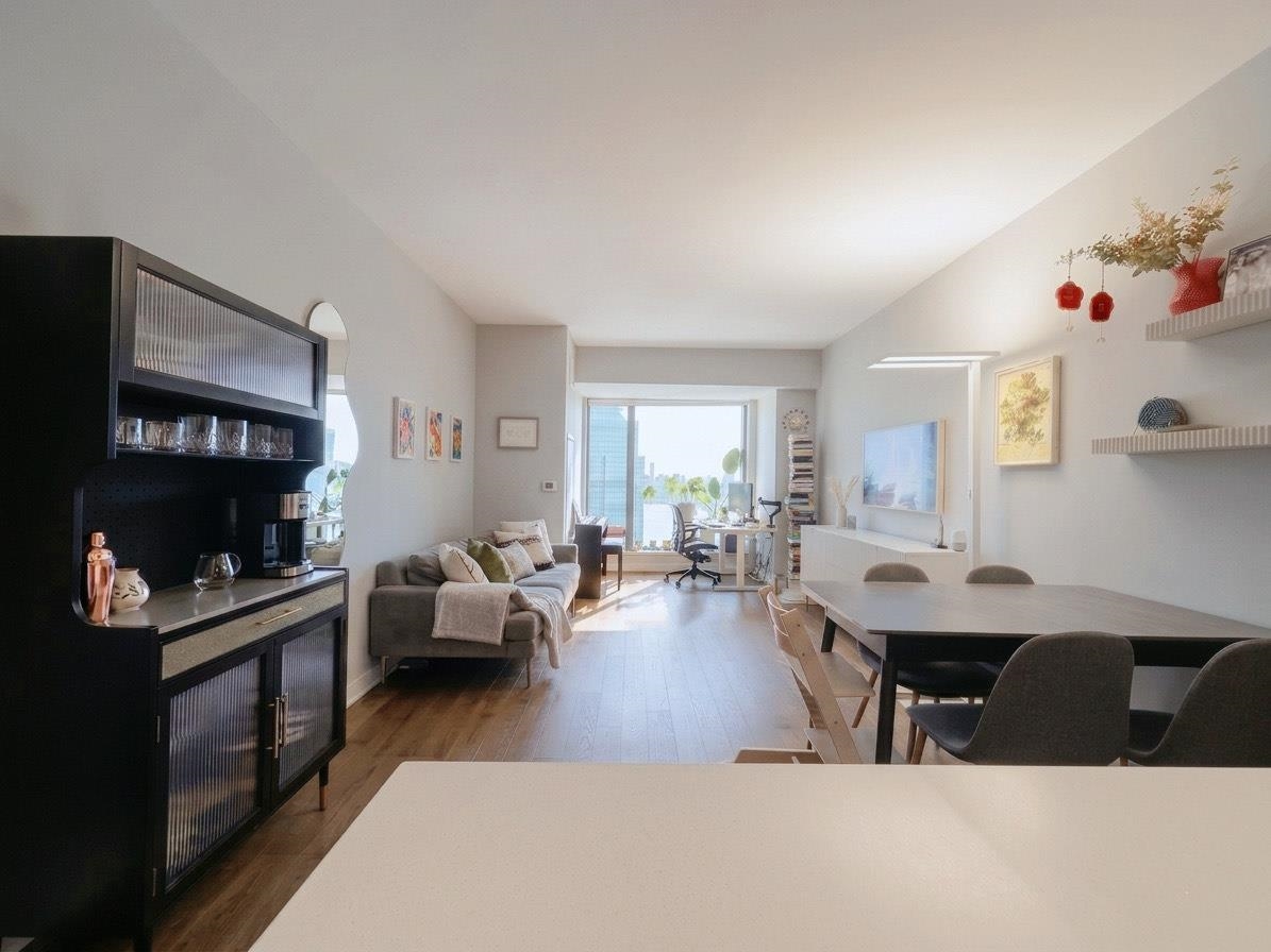 99 HUDSON ST Unit: 2800