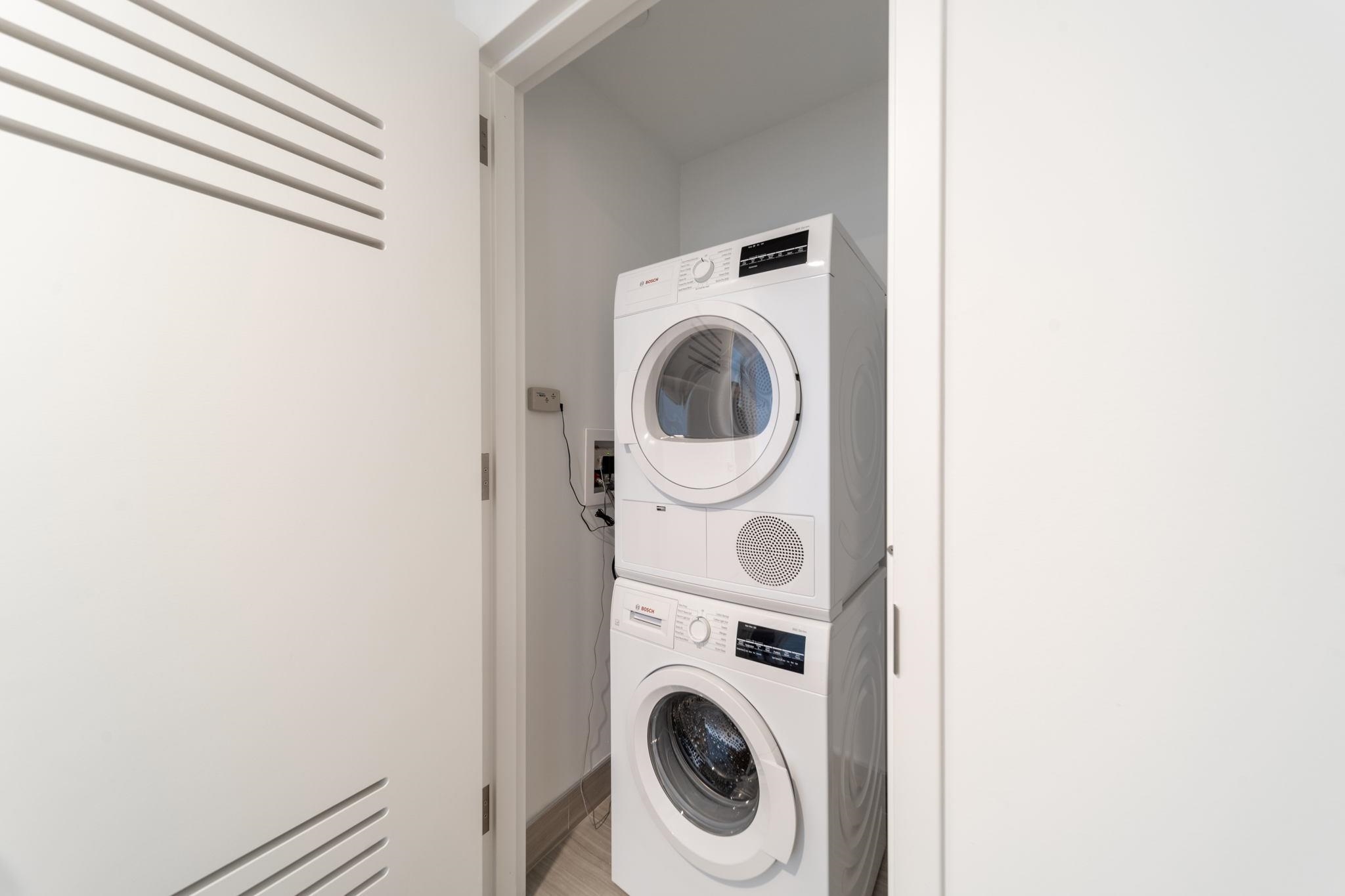 99 HUDSON ST Unit: 2800