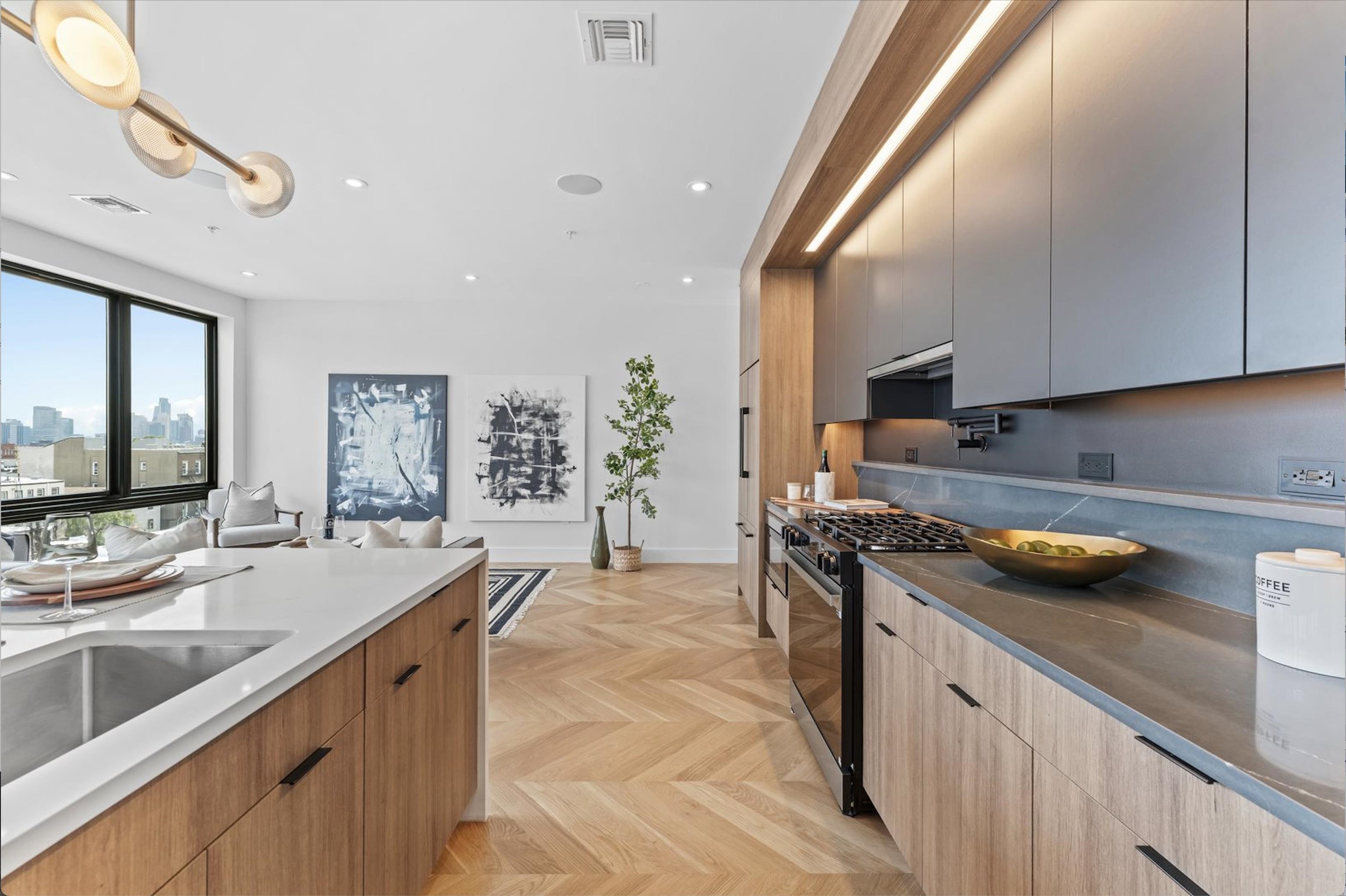 433 CENTRAL AVE Unit: Penthouse 5