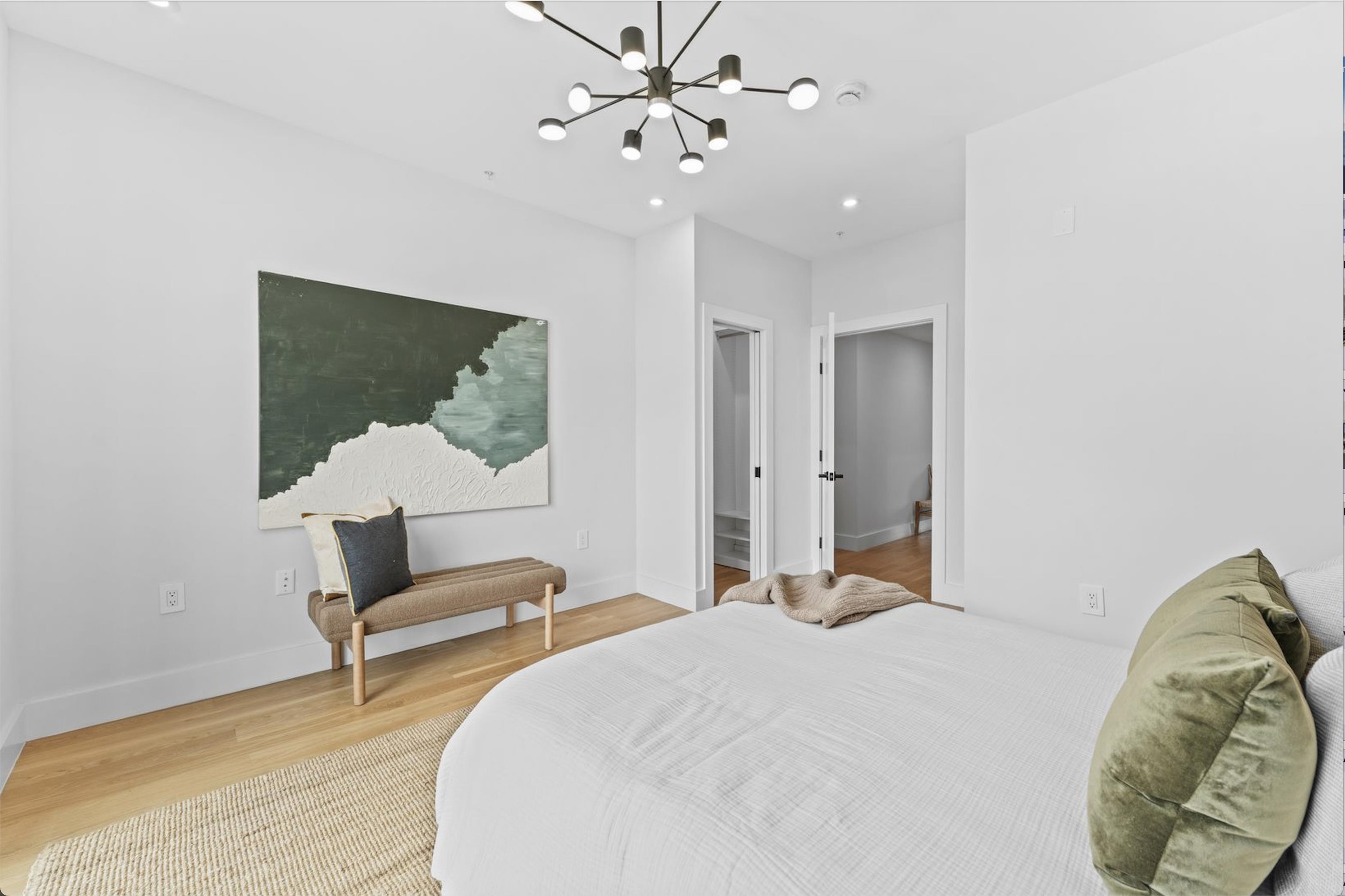 433 CENTRAL AVE Unit: Penthouse 5
