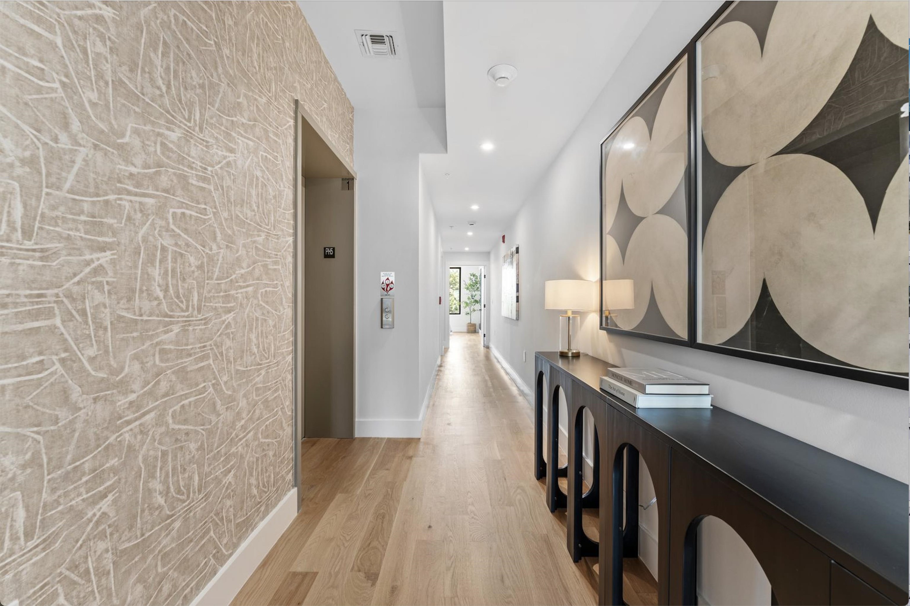 433 CENTRAL AVE Unit: Penthouse 5