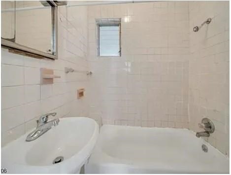 649 NEW JERSEY AVE Unit: 2