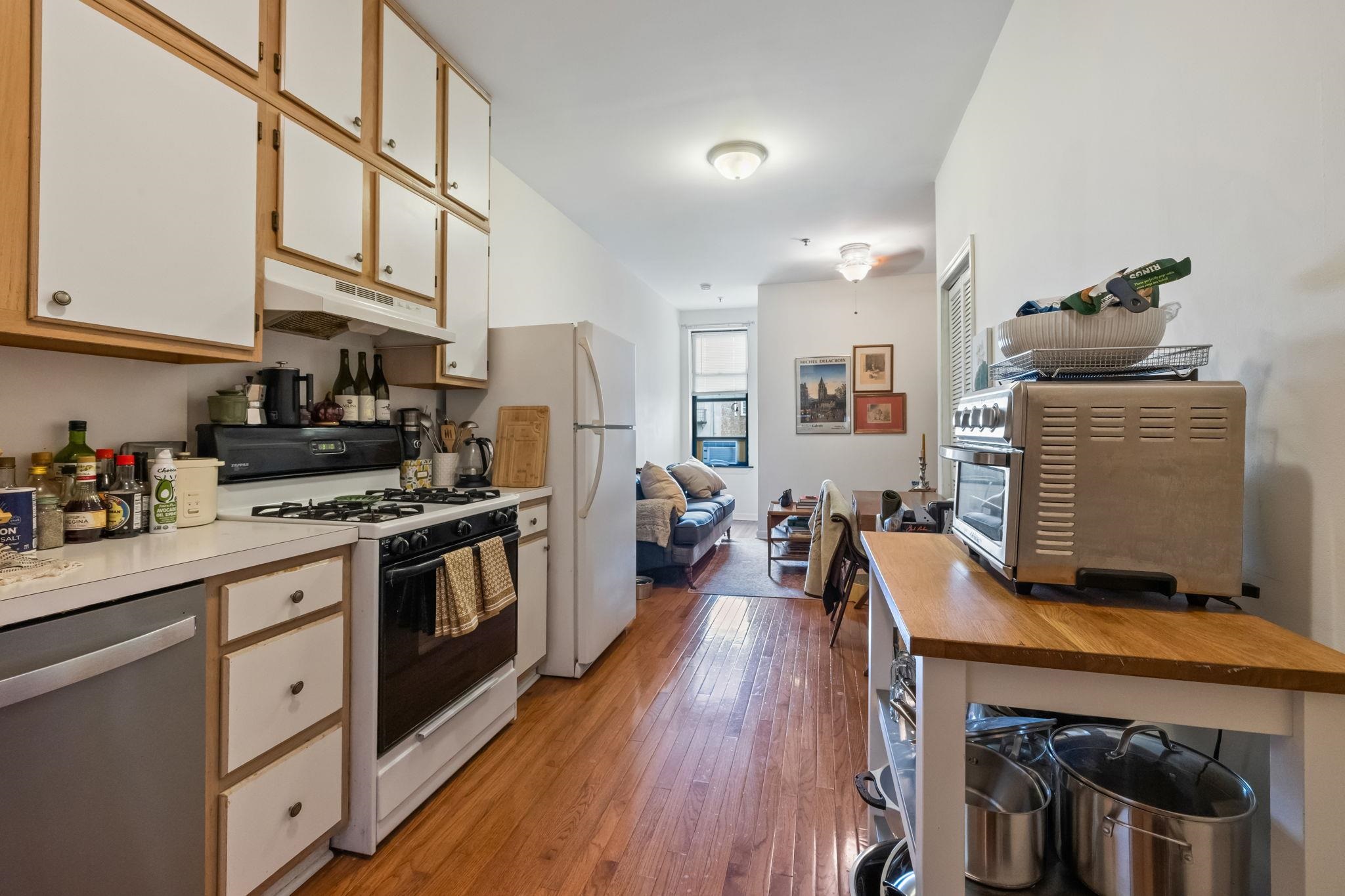 817 PARK AVE Unit: 3L/5