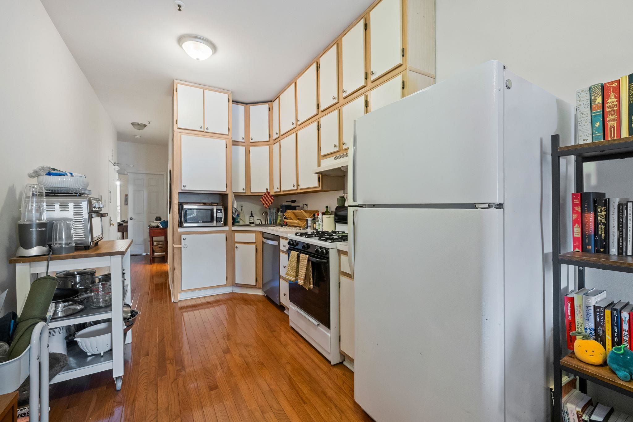 817 PARK AVE Unit: 3L/5