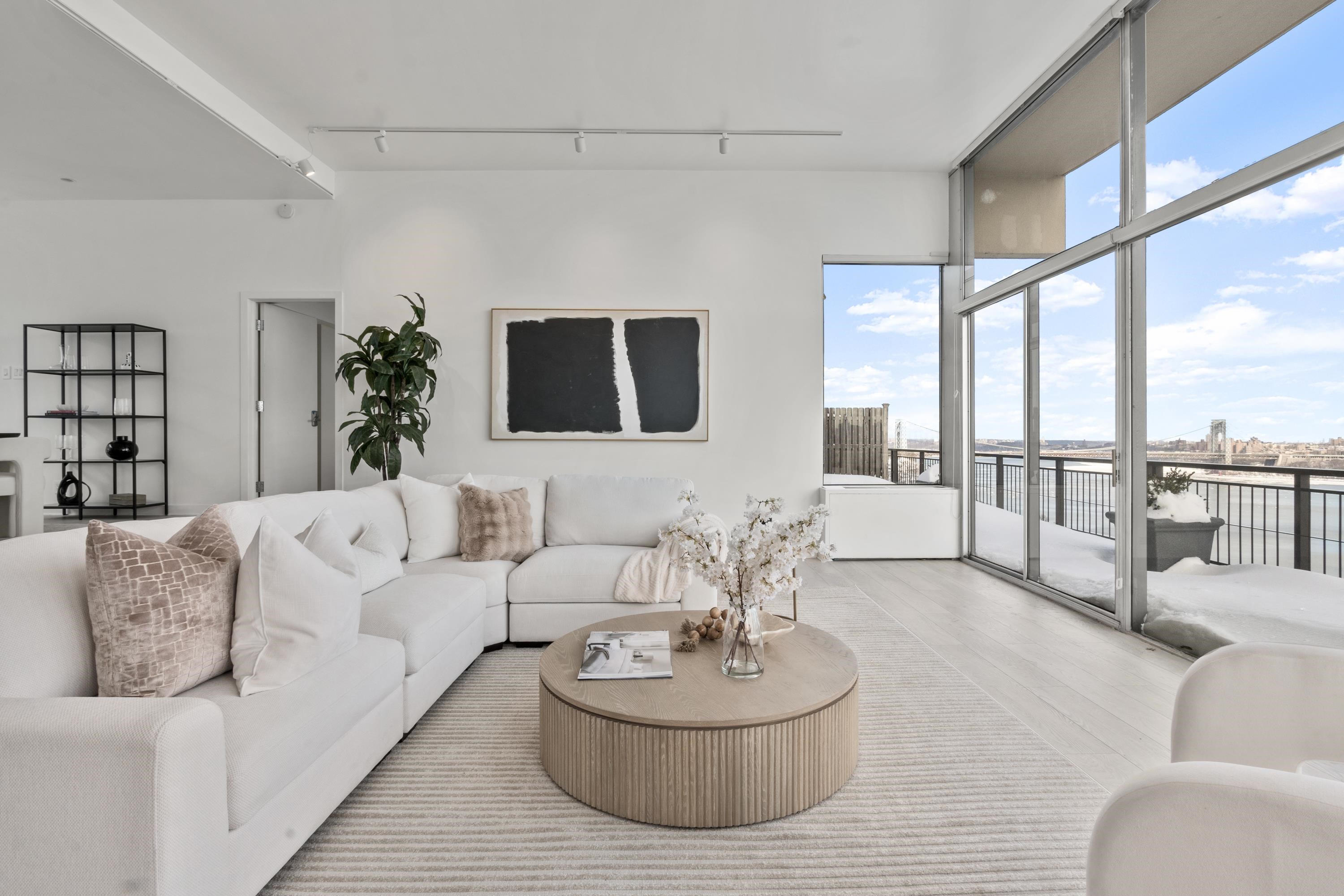 1 HORIZON RD Unit: PH1