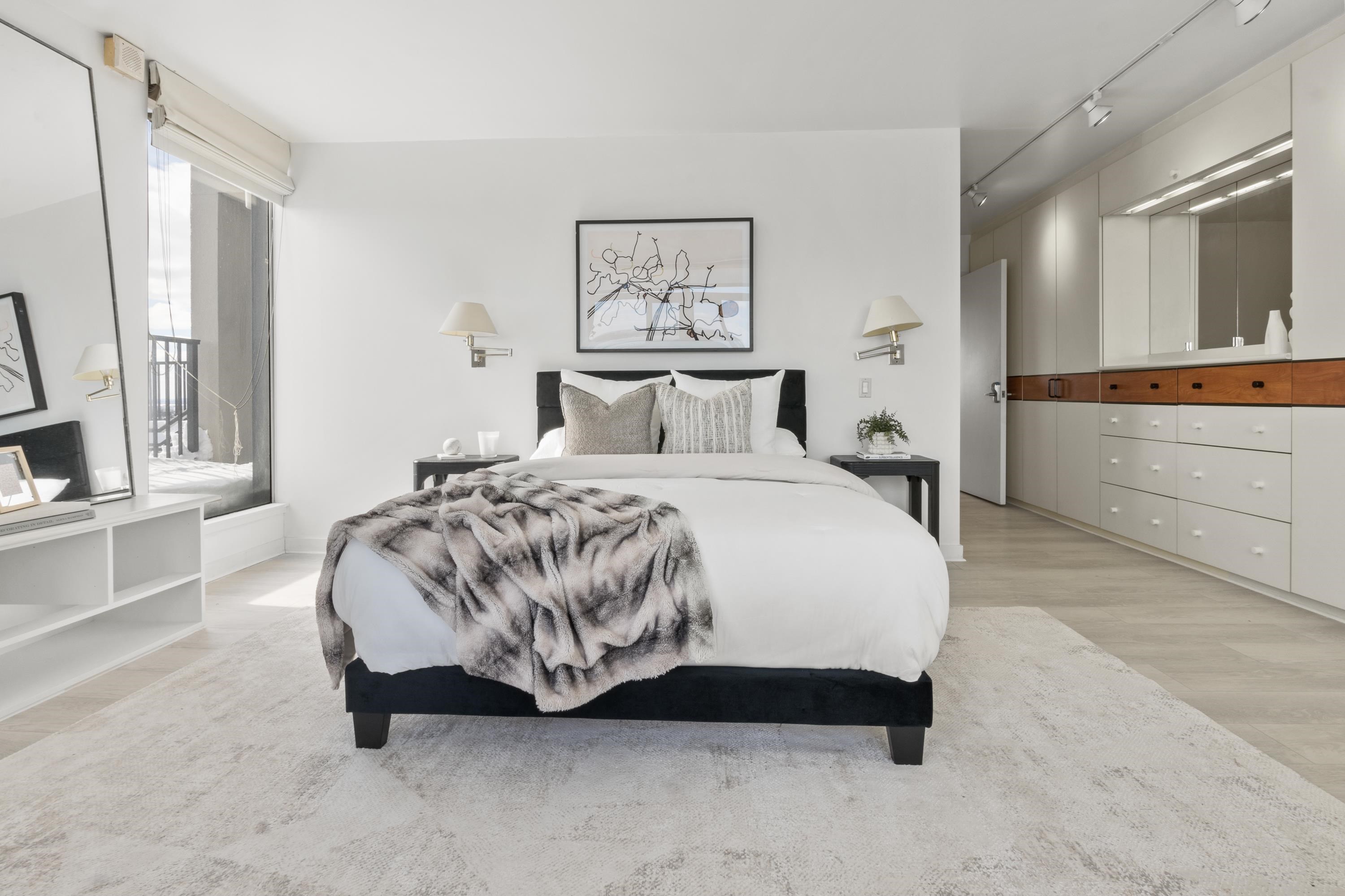 1 HORIZON RD Unit: PH1