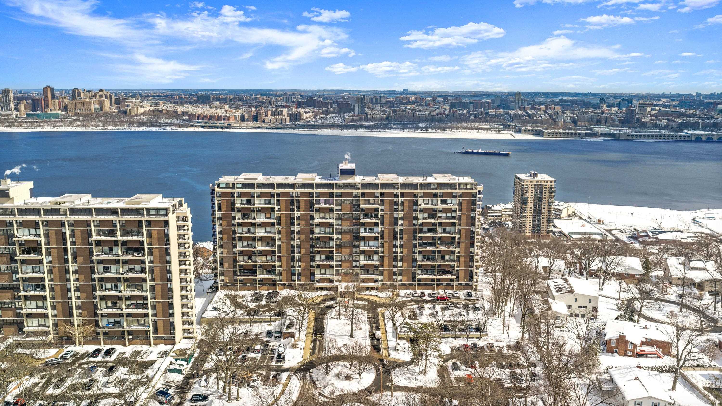 1 HORIZON RD Unit: PH1