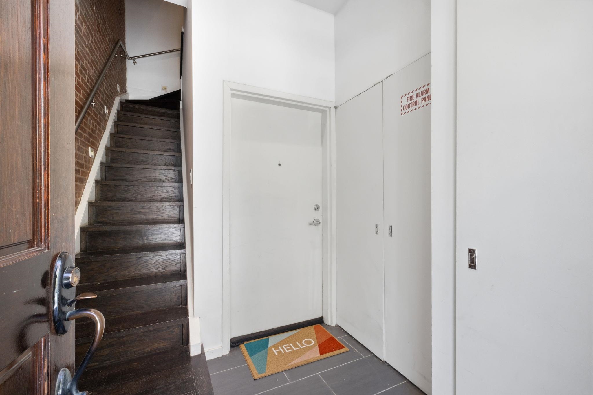 227 MONTGOMERY ST Unit: 1