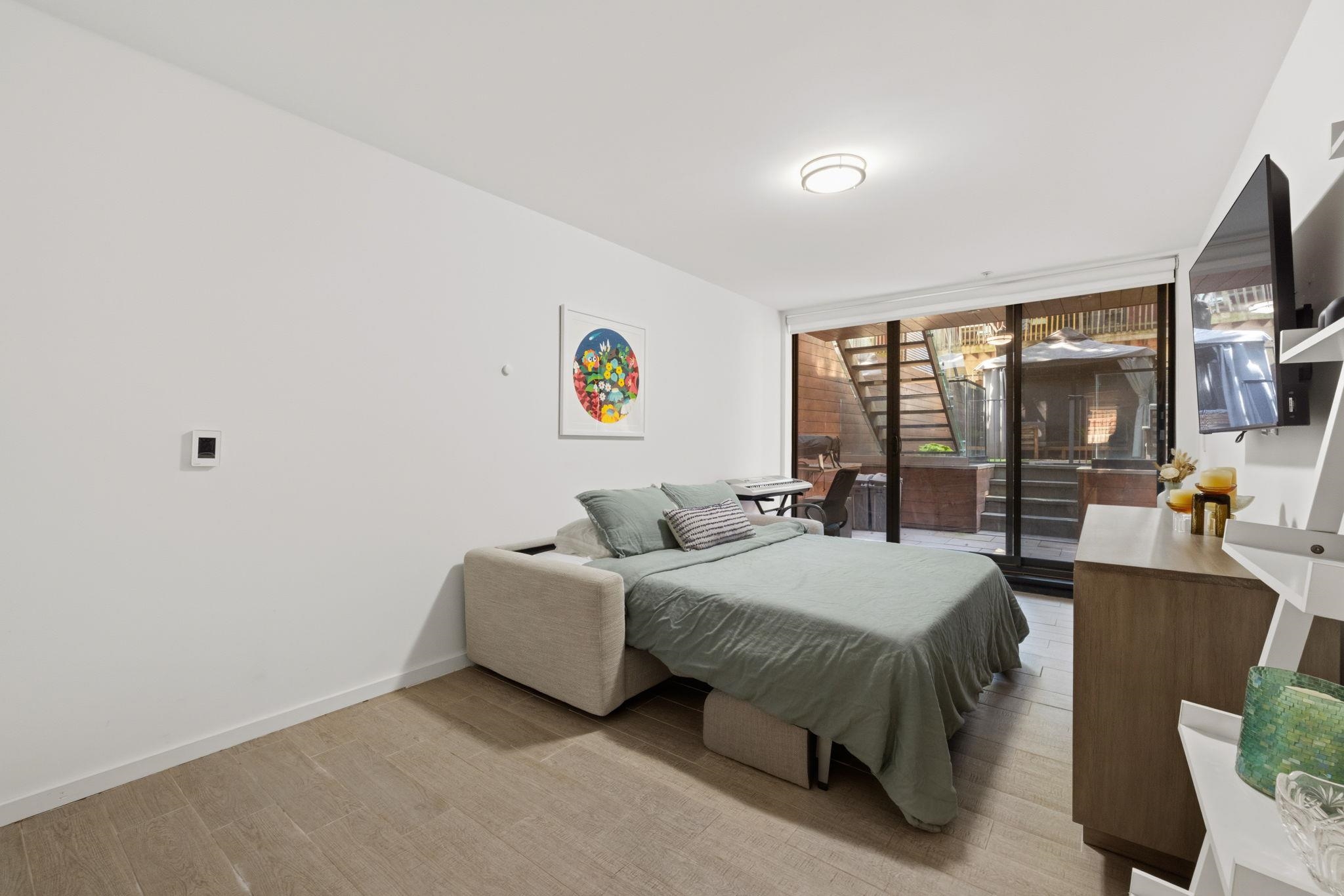 227 MONTGOMERY ST Unit: 1