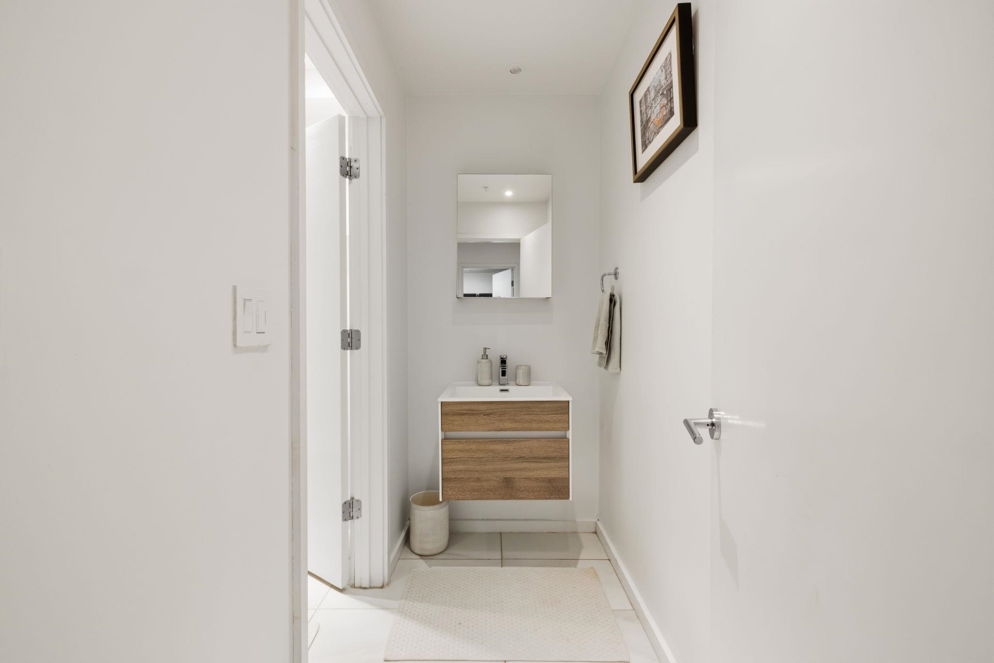 227 MONTGOMERY ST Unit: 1