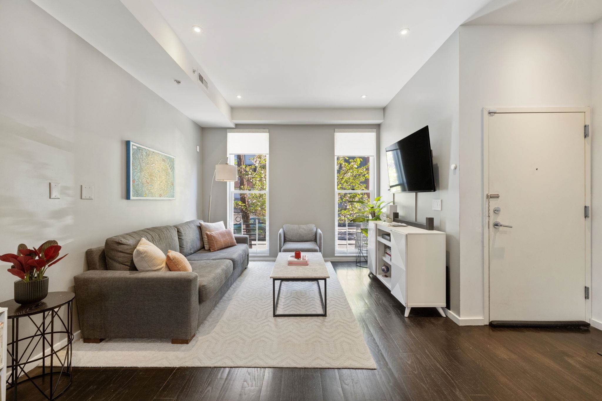 227 MONTGOMERY ST Unit: 1