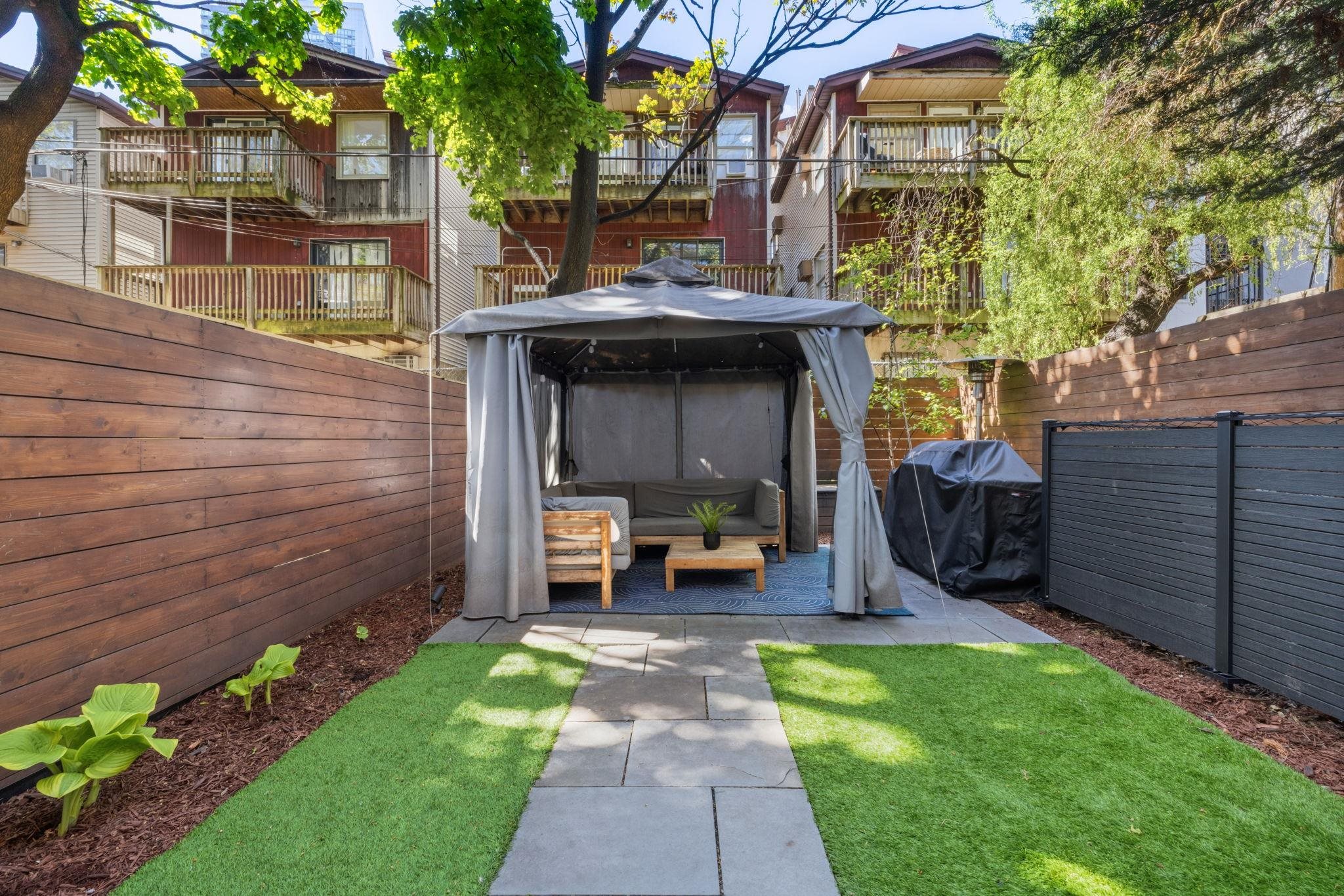 227 MONTGOMERY ST Unit: 1