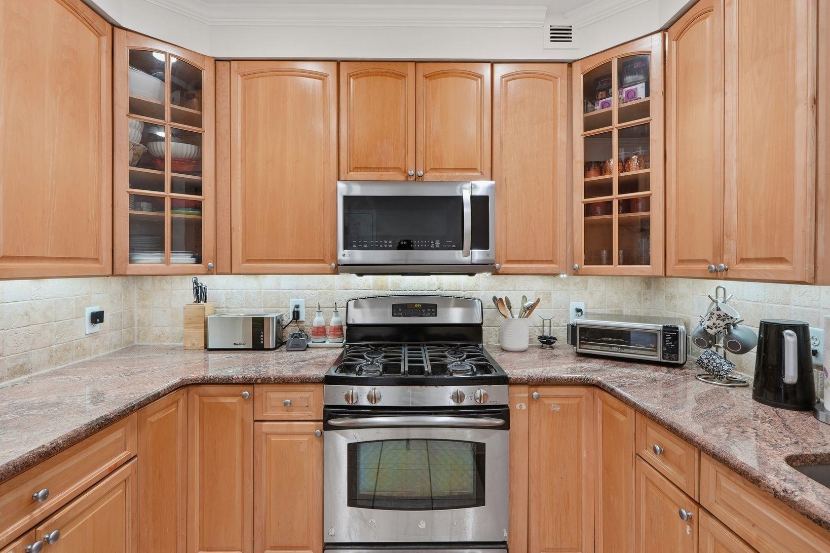 311 WASHINGTON ST Unit: 6C