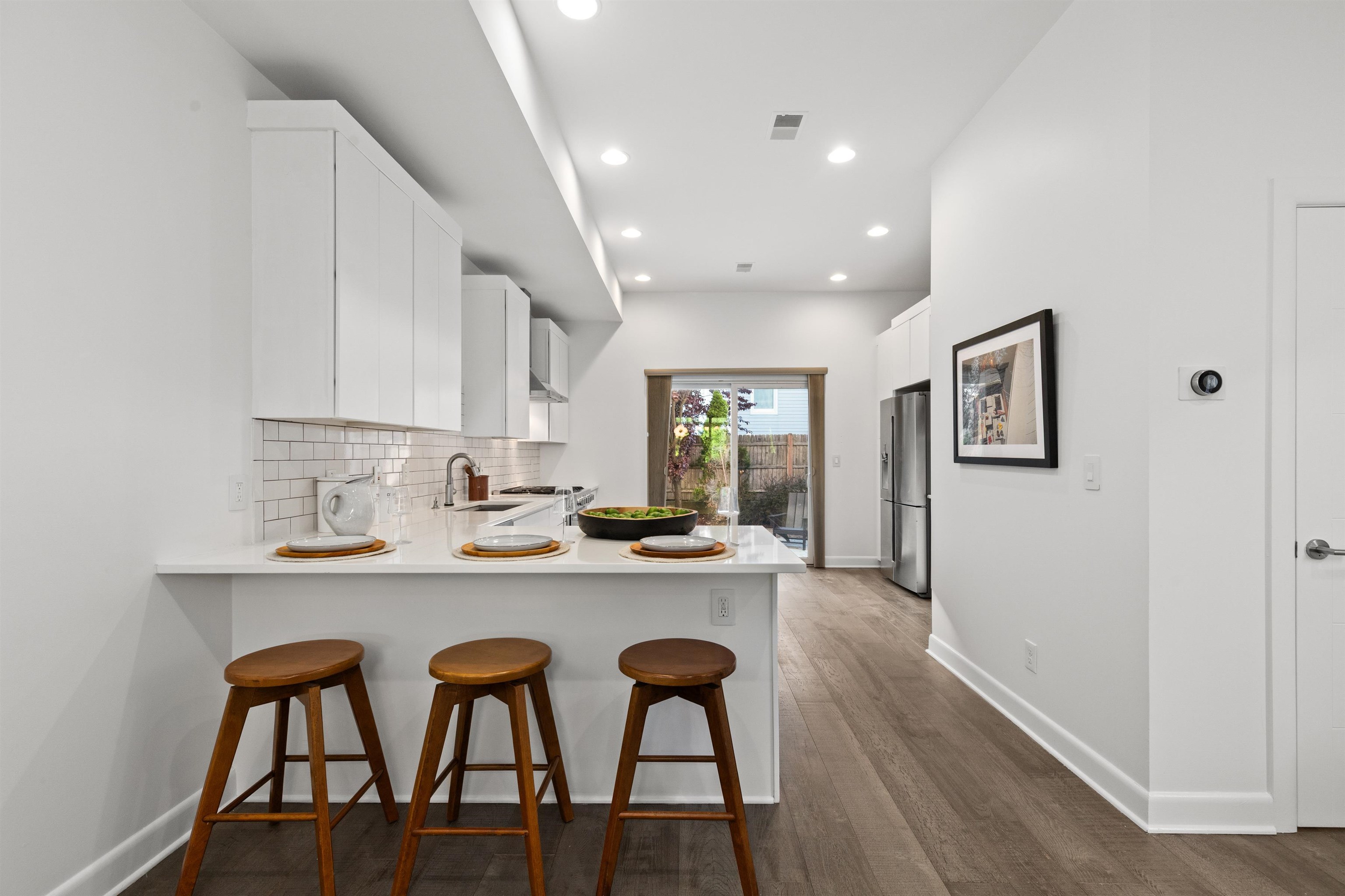 627 GREGORY AVE