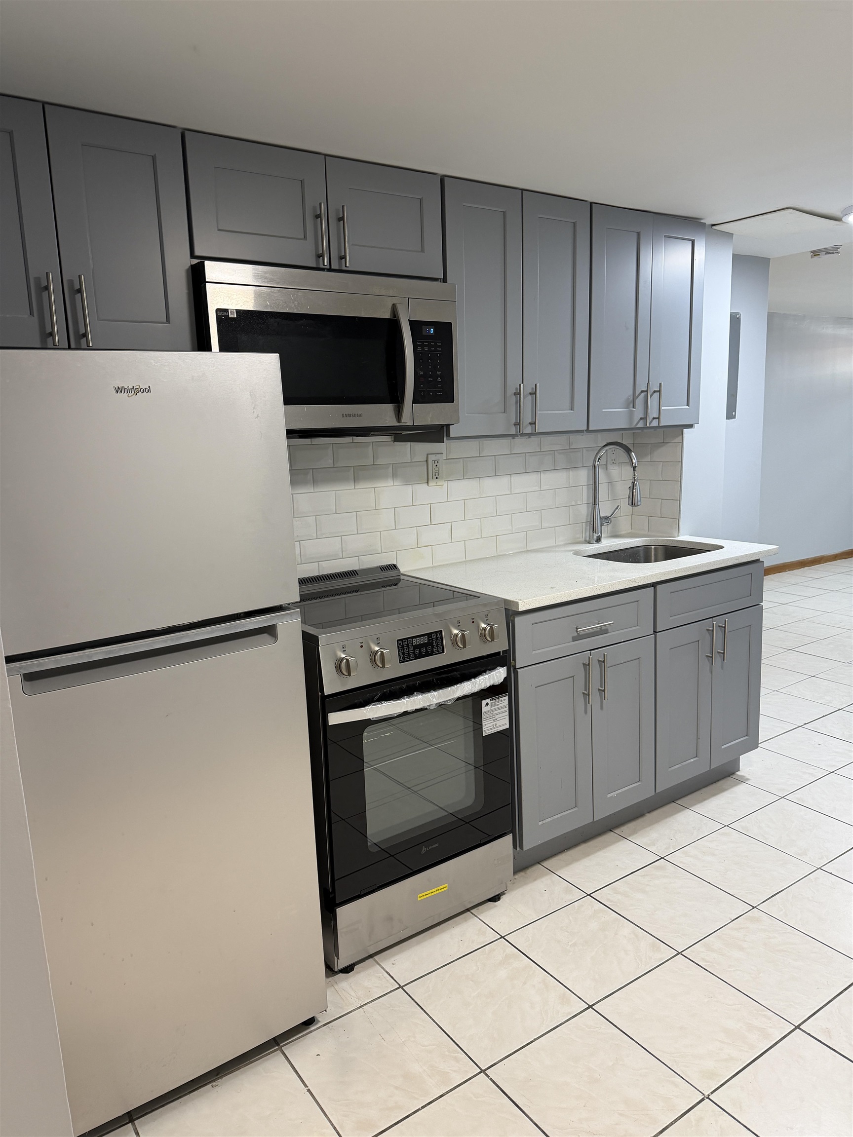 165 VROOM ST Unit: G2