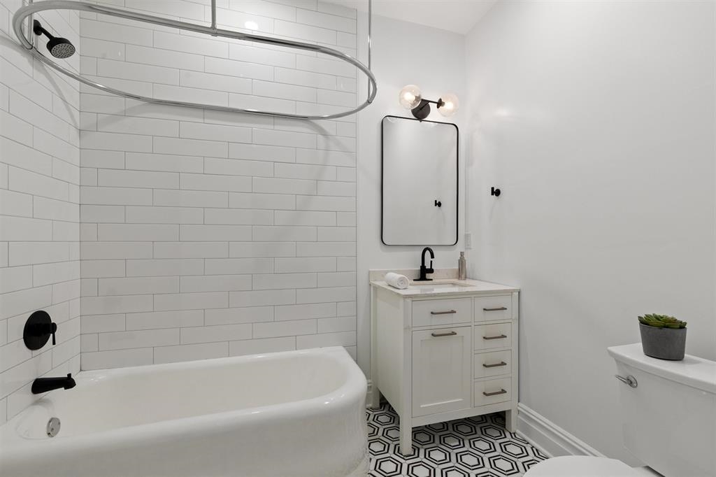 52 BRINKERHOFF ST