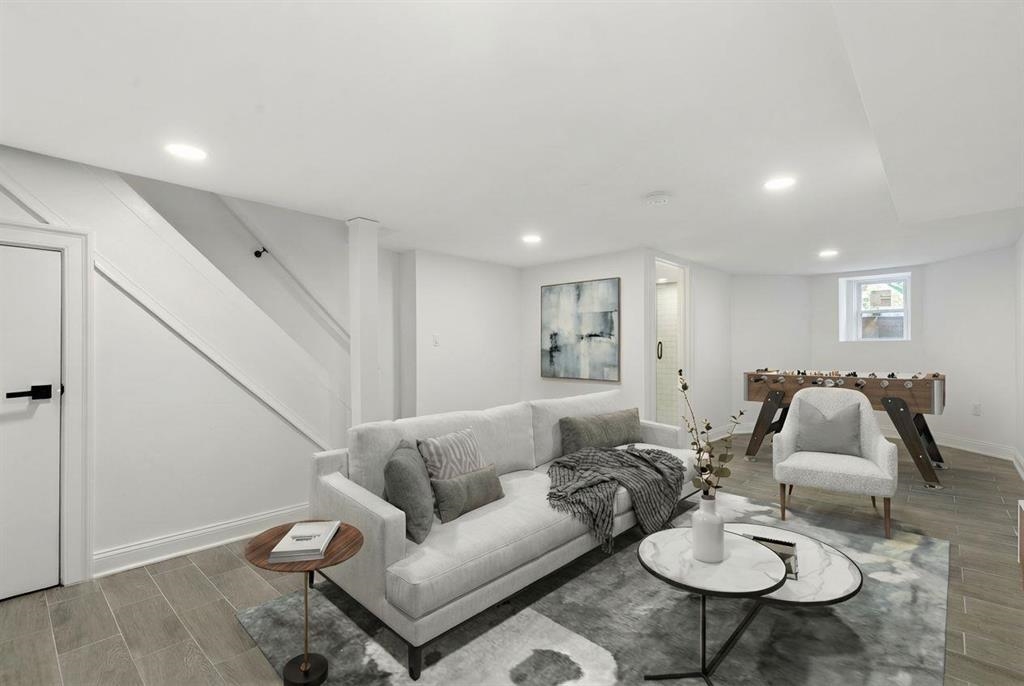 52 BRINKERHOFF ST