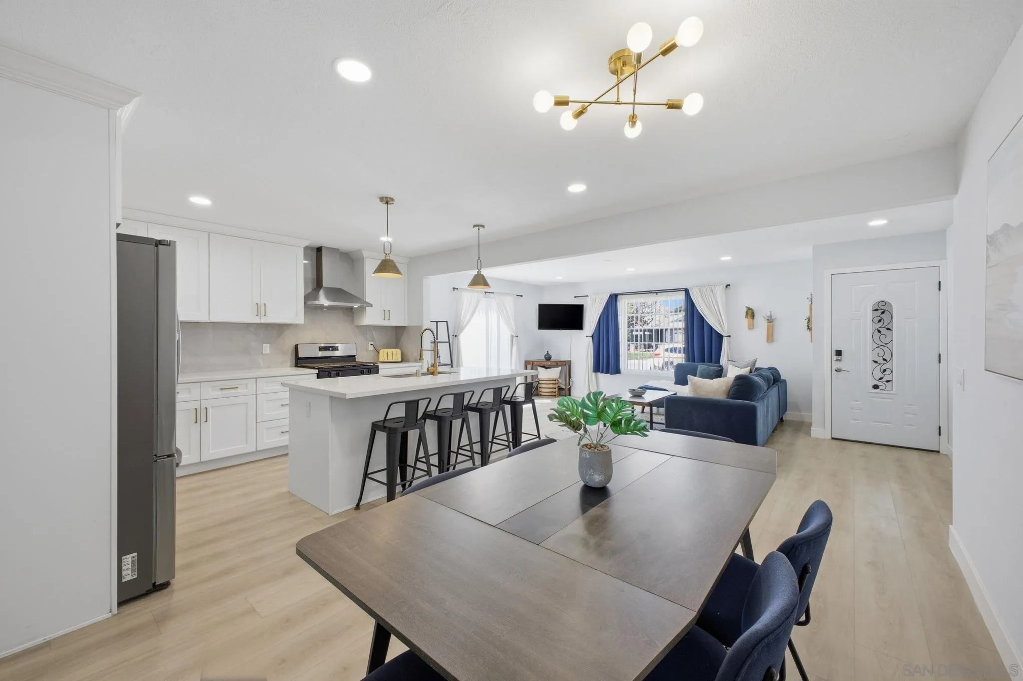 11131 Tyrolean Way