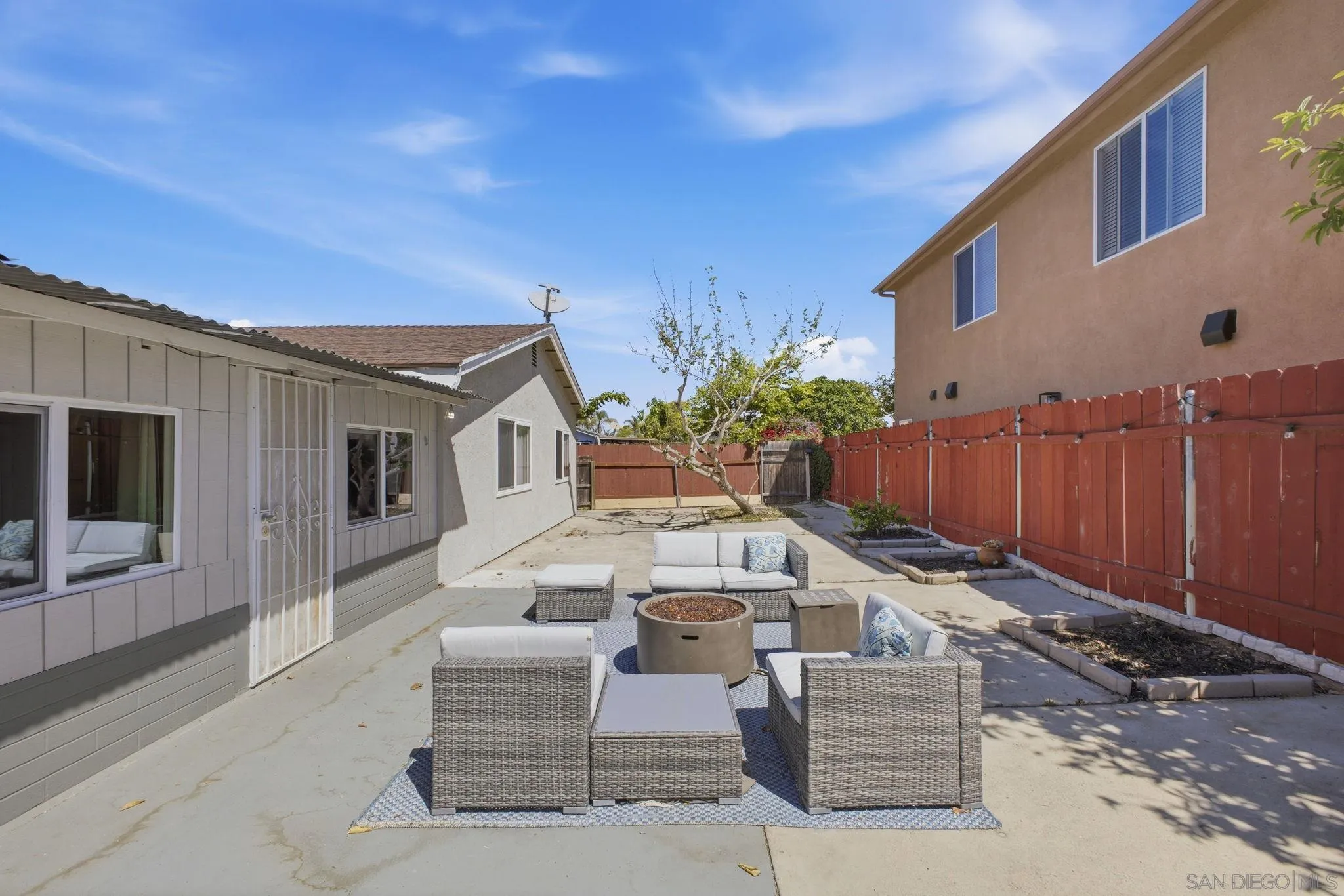 11131 Tyrolean Way