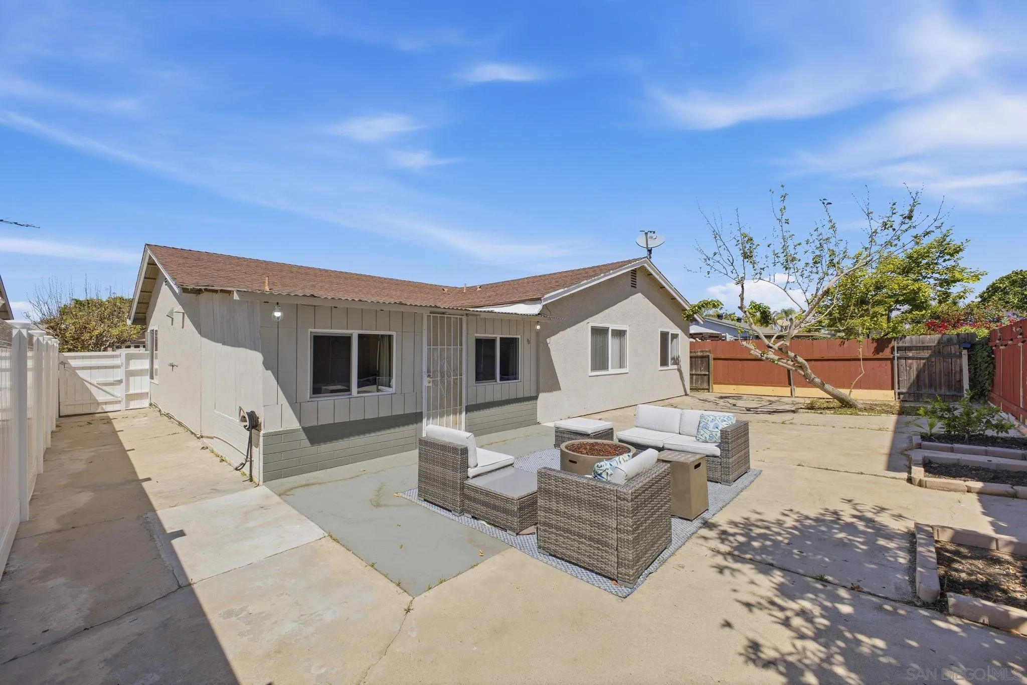 11131 Tyrolean Way
