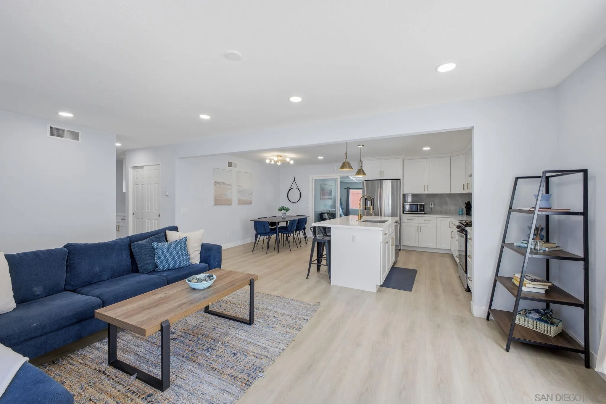 11131 Tyrolean Way