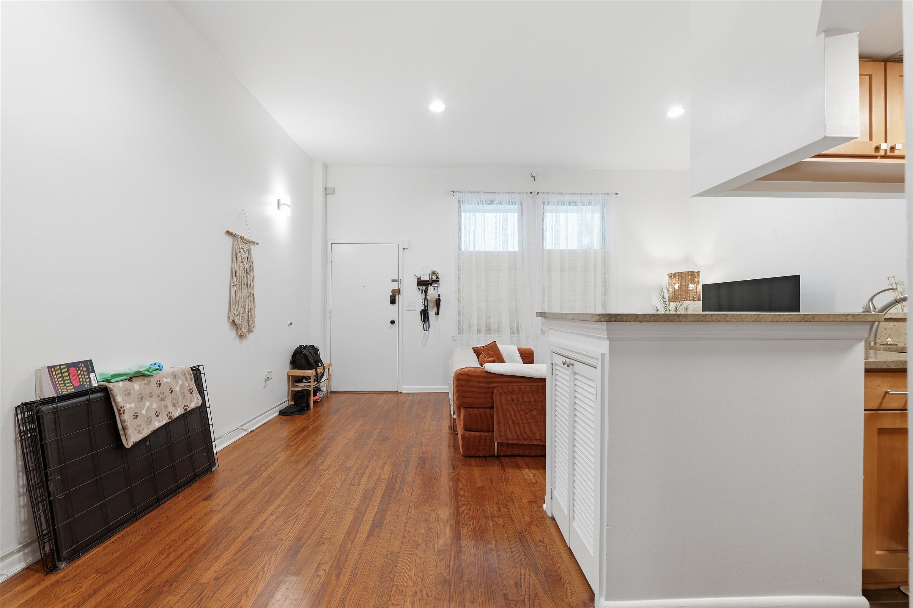 187 WAYNE ST Unit: #207C