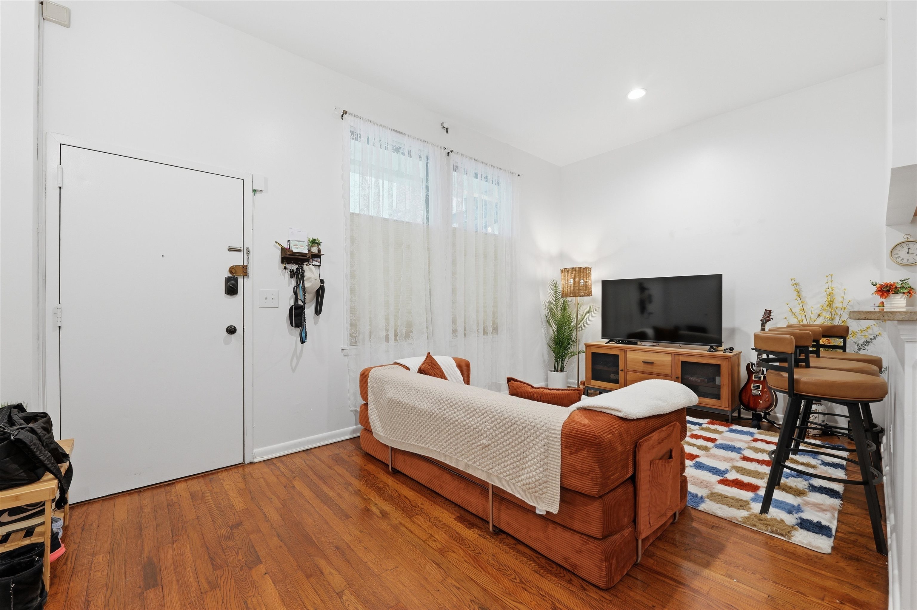 187 WAYNE ST Unit: #207C